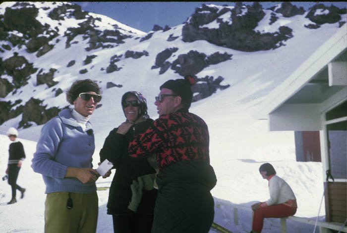 1974 11.jpg