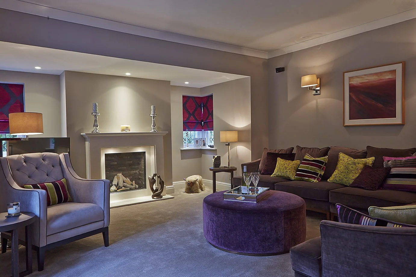 Sitting room with purple details, velvet, contemporary high-class interior design 