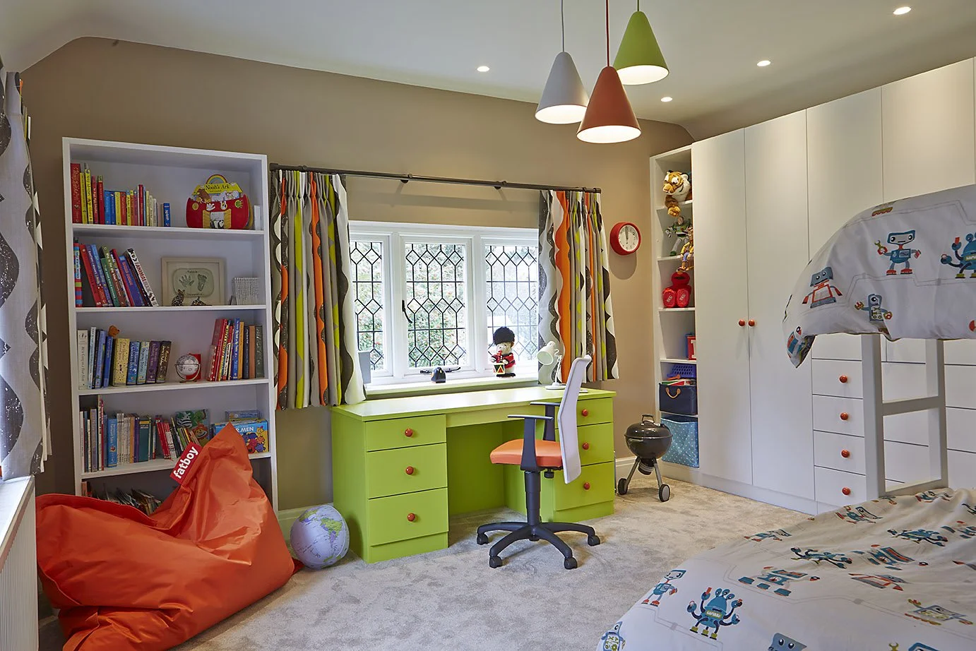 kids room with citrus details 