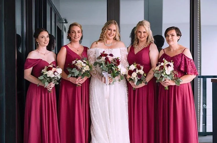 Had the absolute pleasure of doing the makeup for this gorgeous bridal party🤍🥹 
@makeupbyrcm 
hair - @katrynacooke 
✨
enquiries via leahjmakeupartistry@gmail.com 
(link in bio) 🤍
#weddingmakeup #weddingmakeupartist 
#melbournemua #makeup #makeup