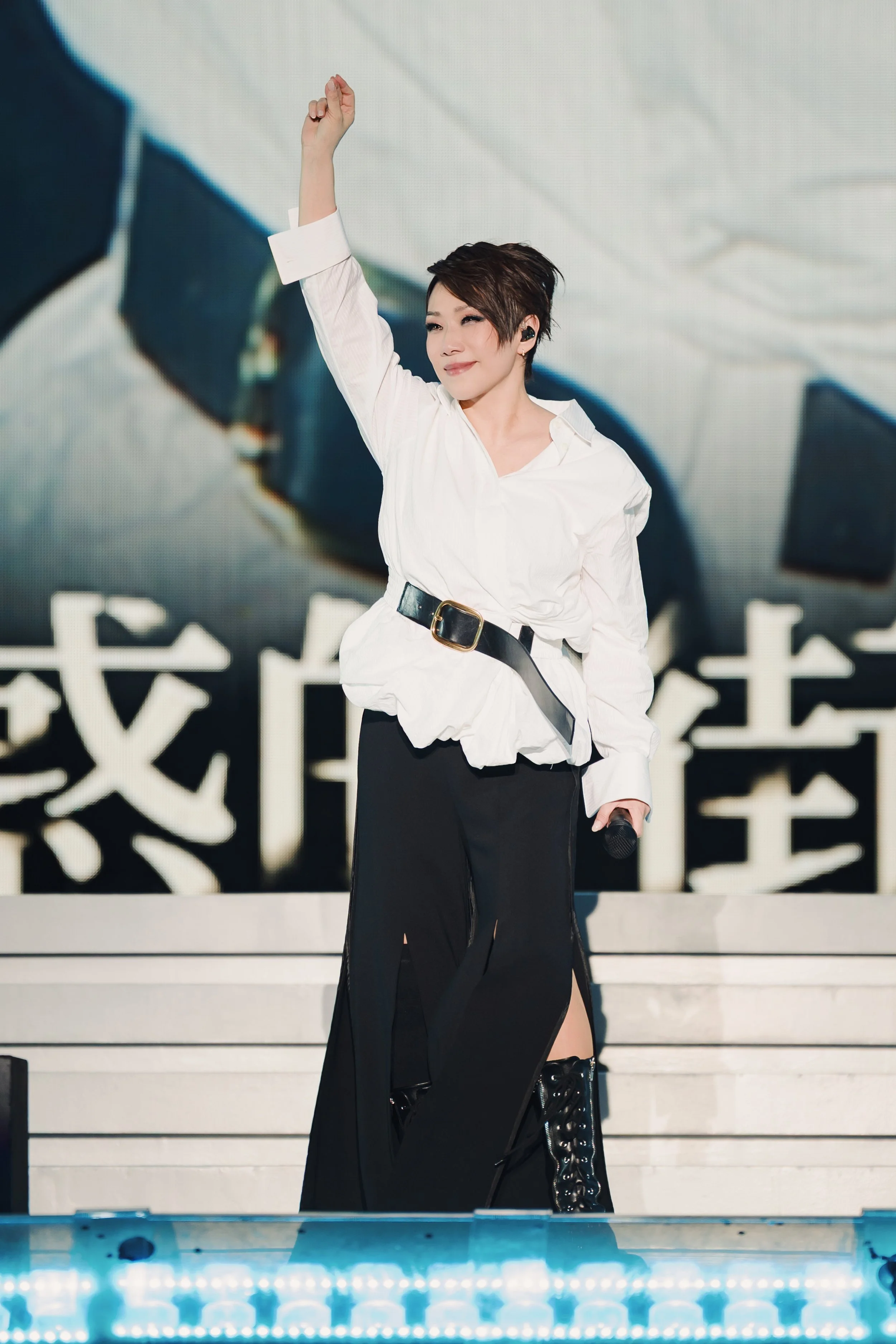 d8409b627bc8611bdd5b393fe3b1c83a.jpg