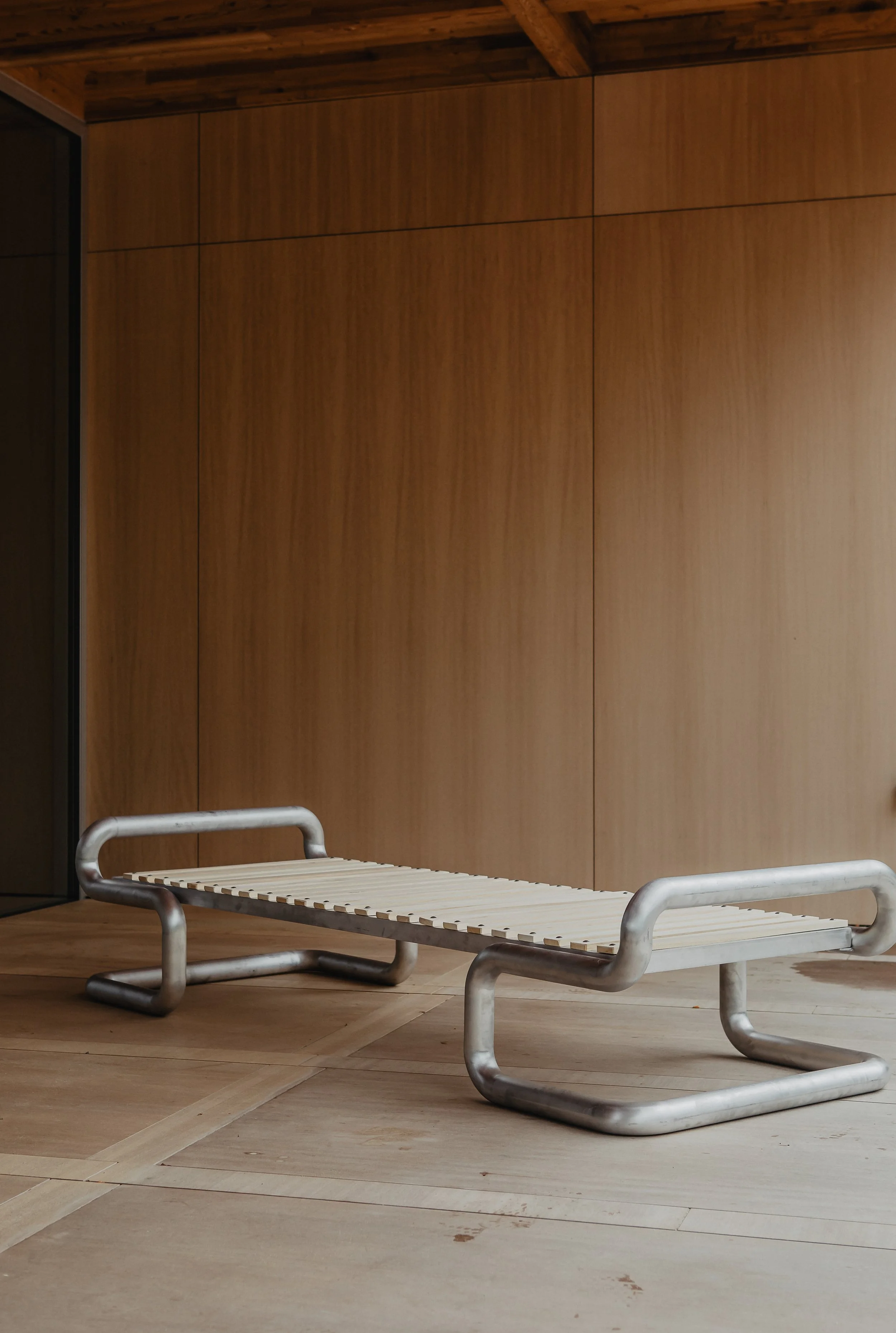 day bed aluminium et bois bond