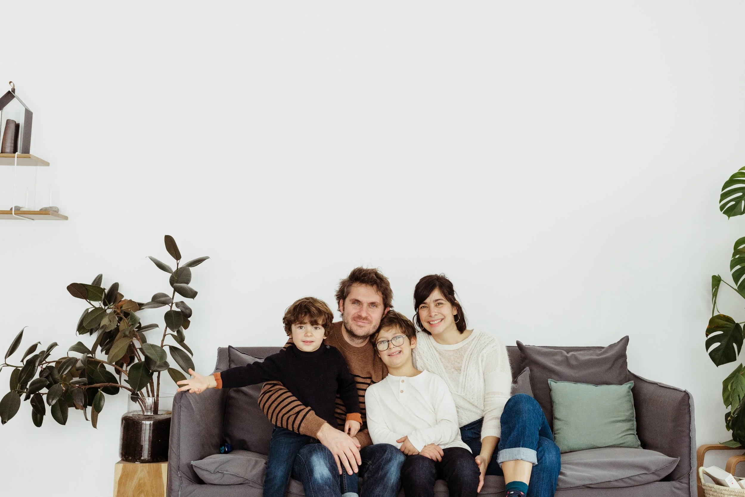 seance-photo-famille-domicile-alsace-saintlouis-55.jpg