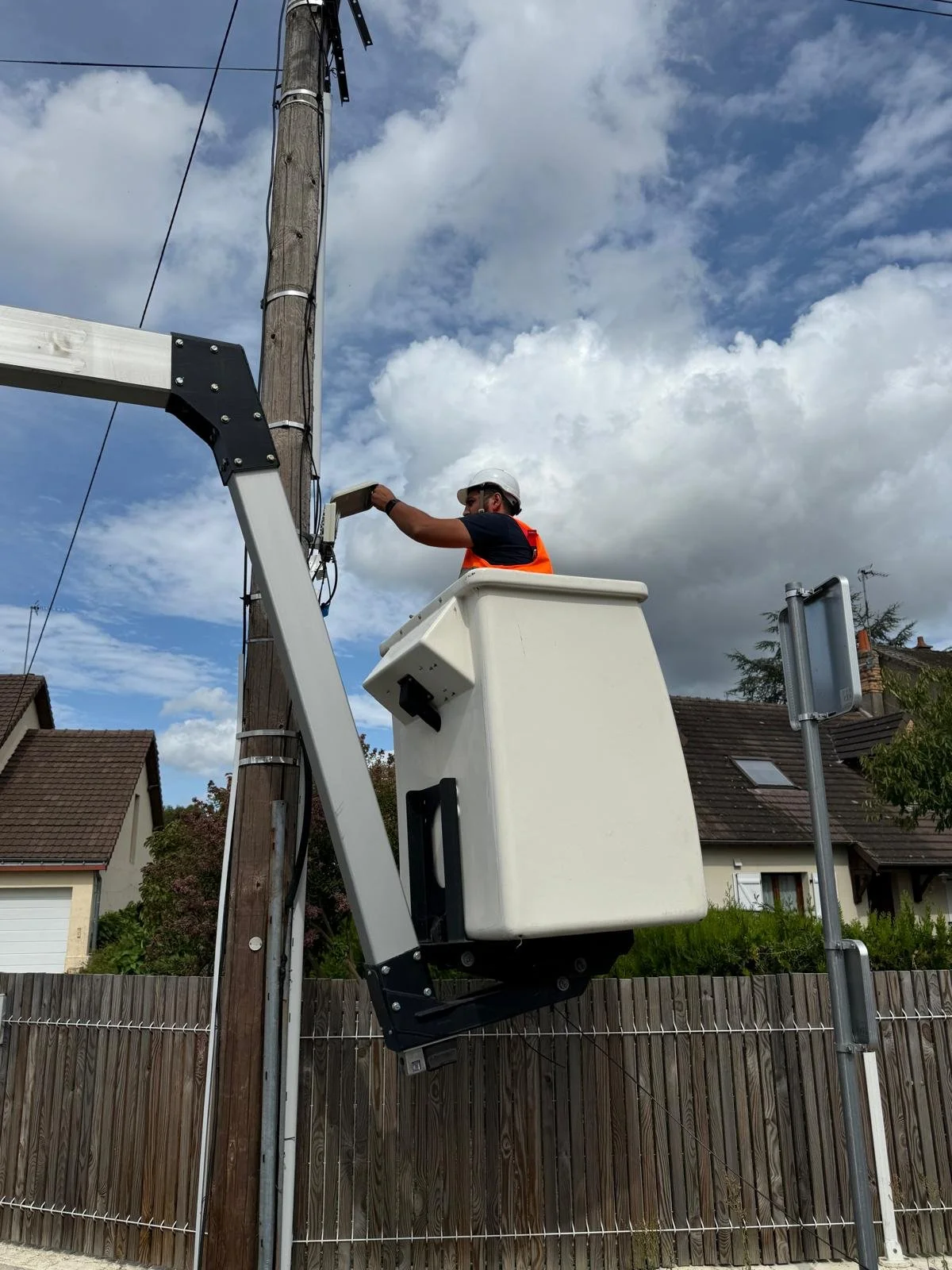 WhatsApp Image 2025-09-21 à 18.27.40_cc7e8592.jpg