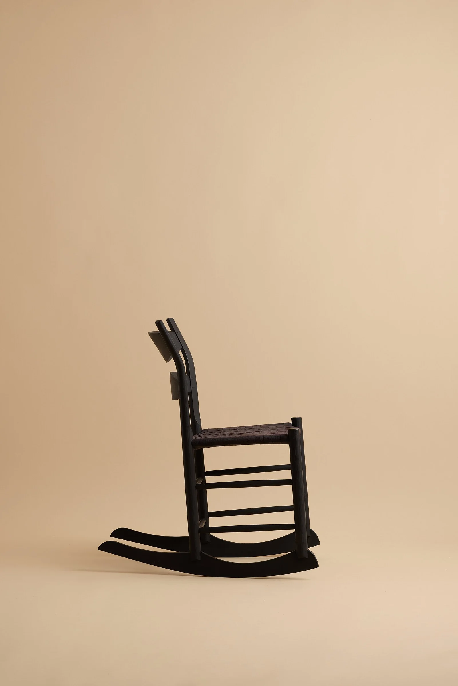 jennie-alexander-ladder-back-rocking-chair-05.jpg