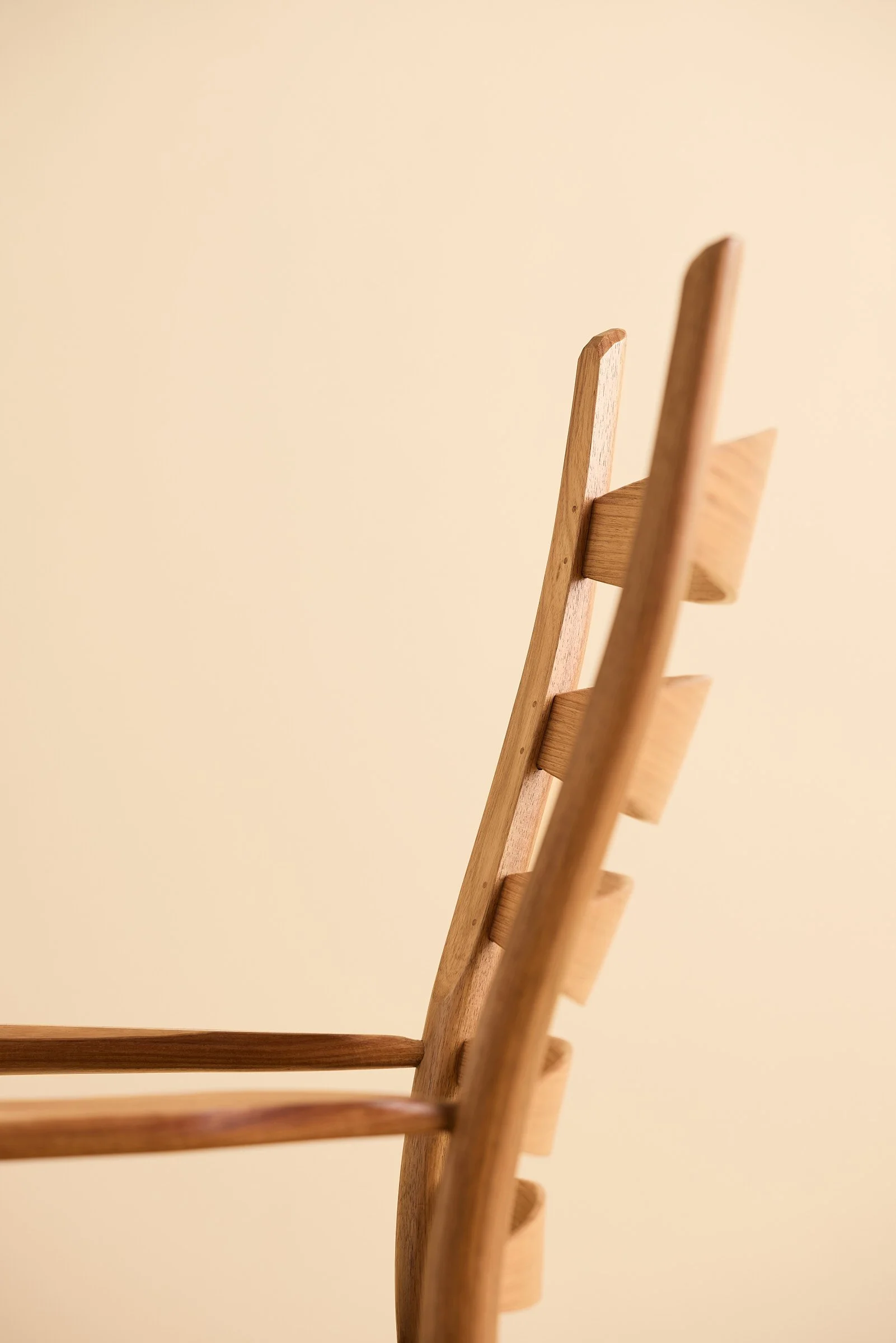 dining-room-ladder-back-arm-chair-detail-08.jpg