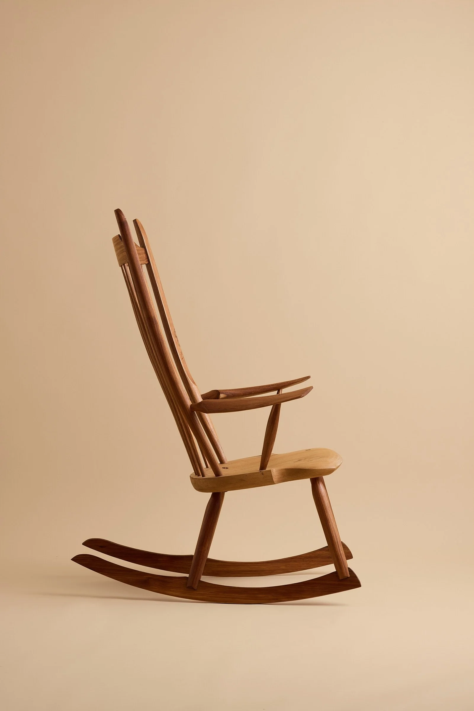 hand-made-large-galbert-windsor-rocking-chair-05.jpg