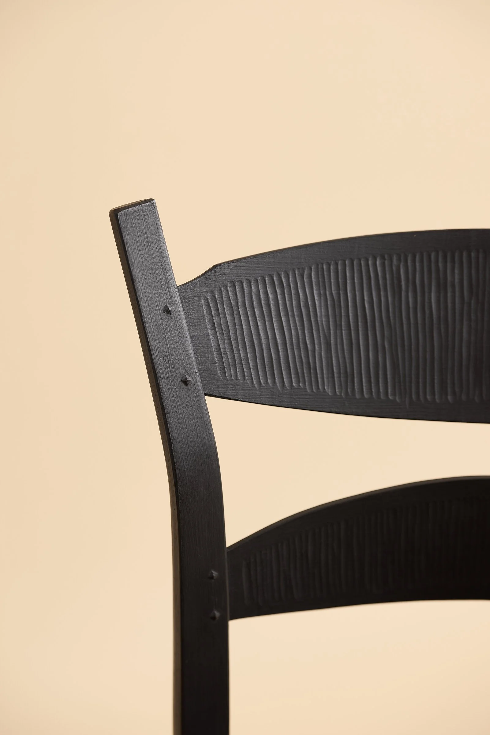 jennie-alexander-ladder-back-rocking-chair-detail-04.jpg
