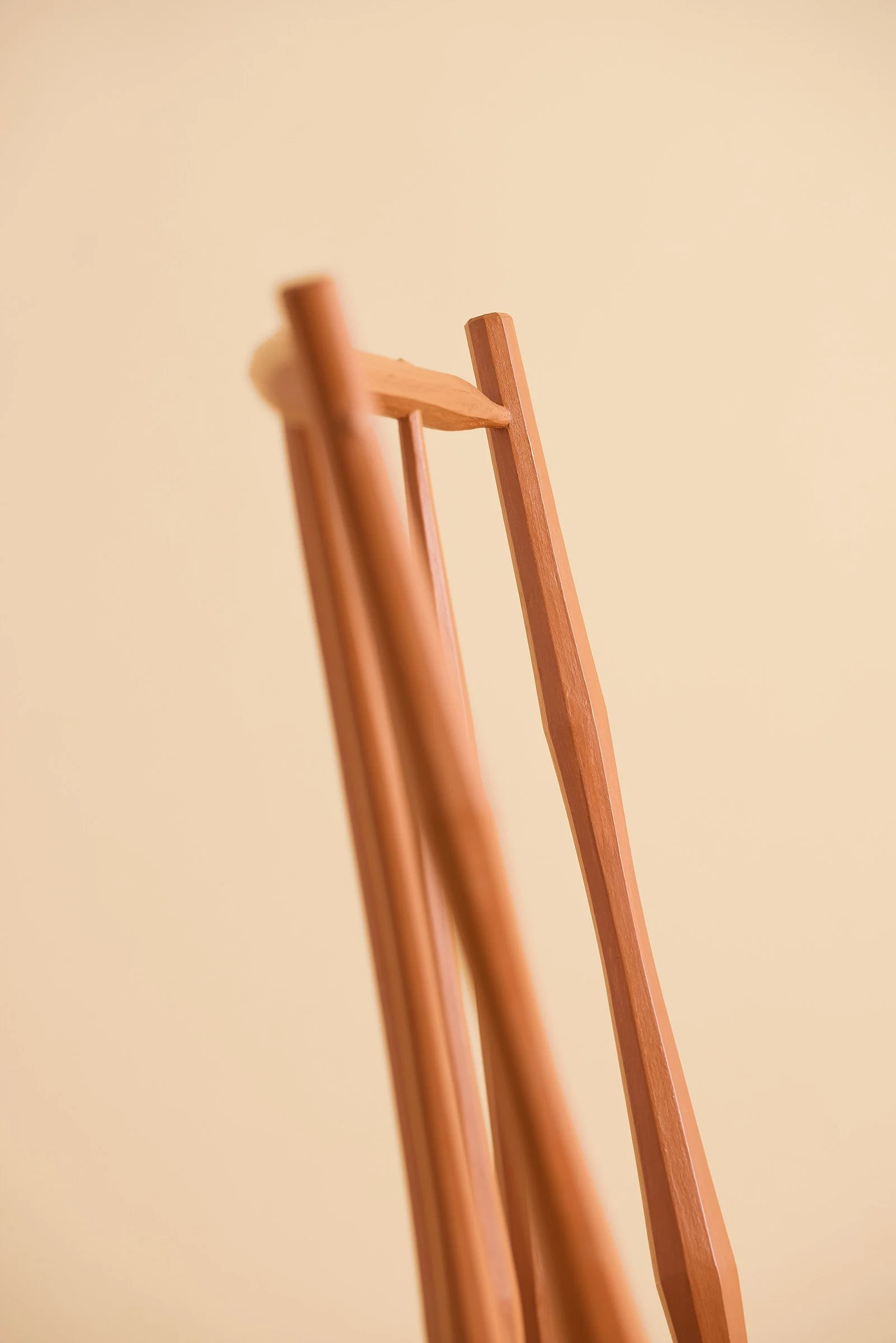 democratic-dining-windsor-chair-detail-03.jpg