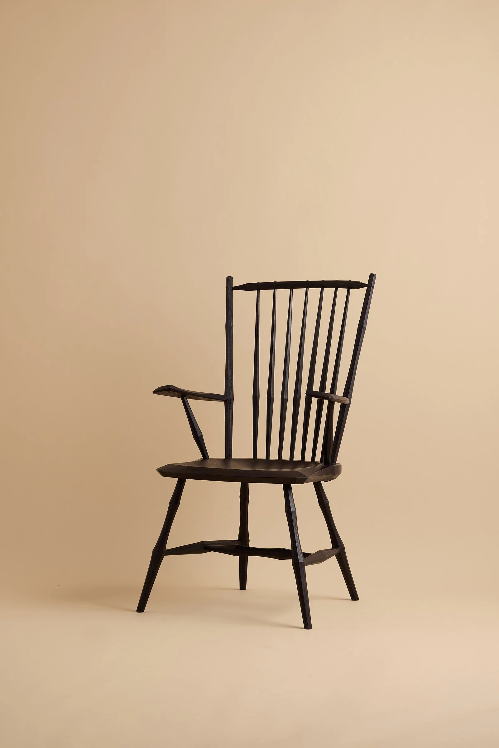 democratic-windsor-arm-chair-01.jpg