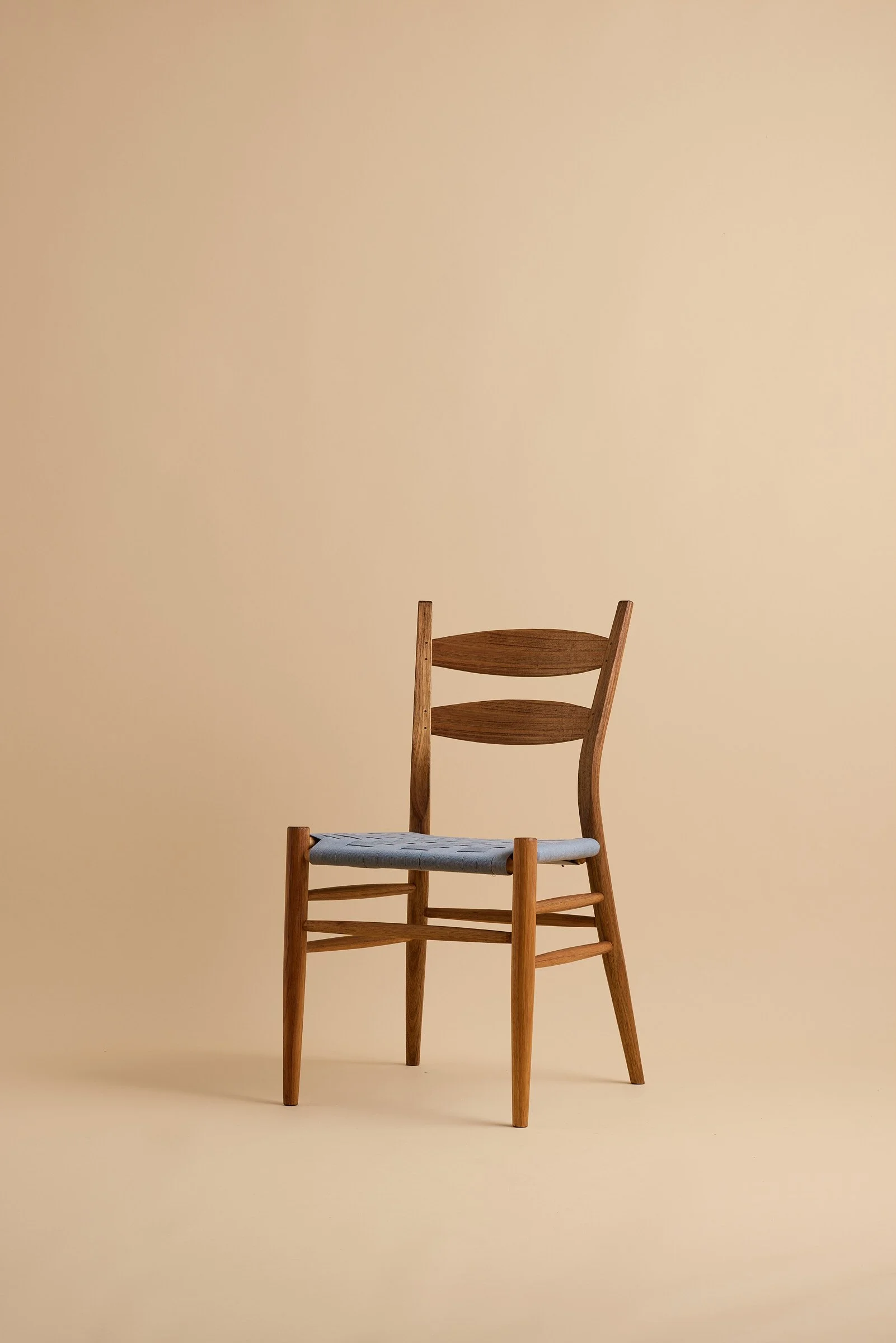 two-slat-ladder-back-dining-chair-01.jpg