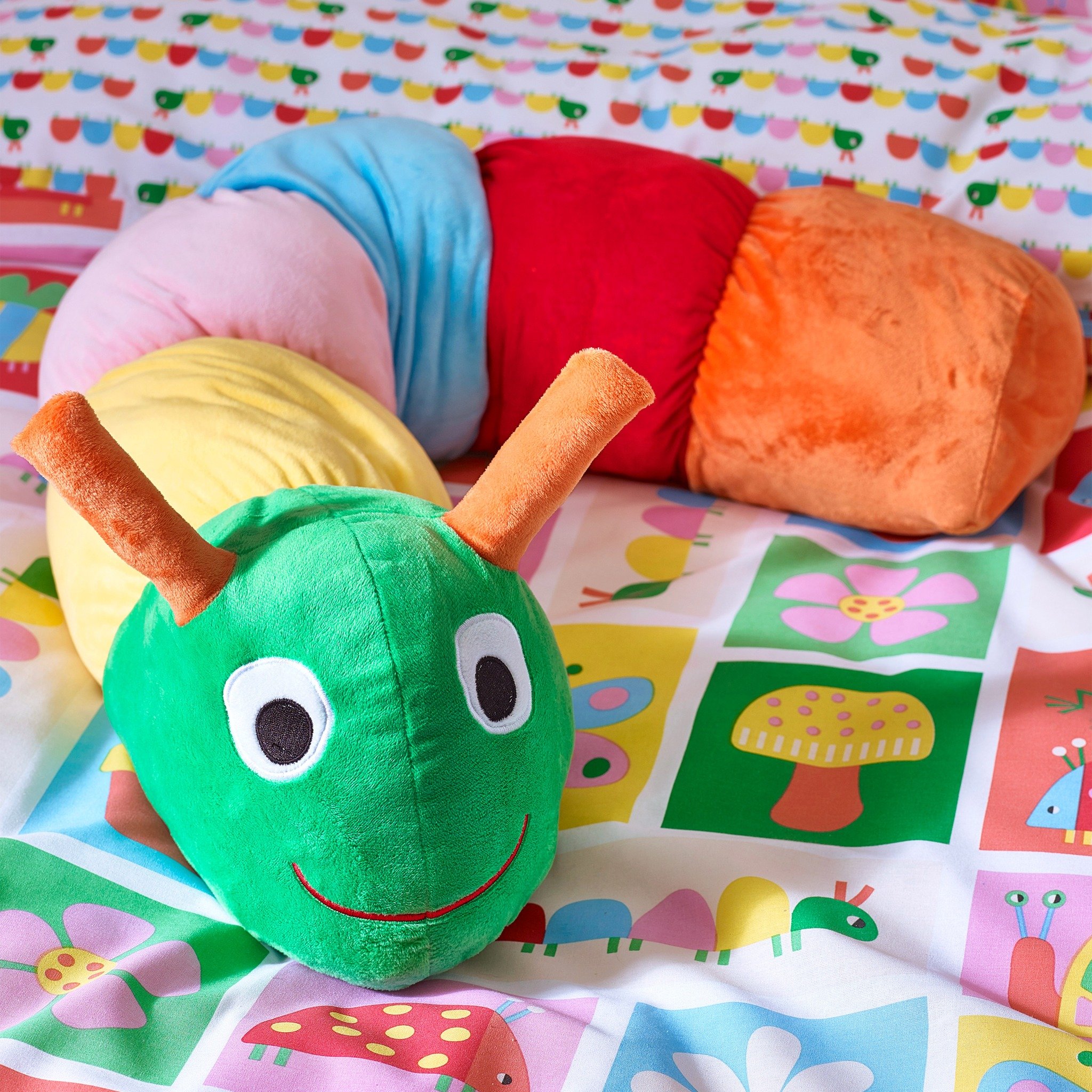 Meet Charlee the caterpillar, your new colourful cuddle buddy! 🐛
With soft, vibrant segments and a friendly smile, Charlee is perfect for cosy hugs and adding a pop of fun to any room. Bring home this cheerful caterpillar and let the fun crawl into 
