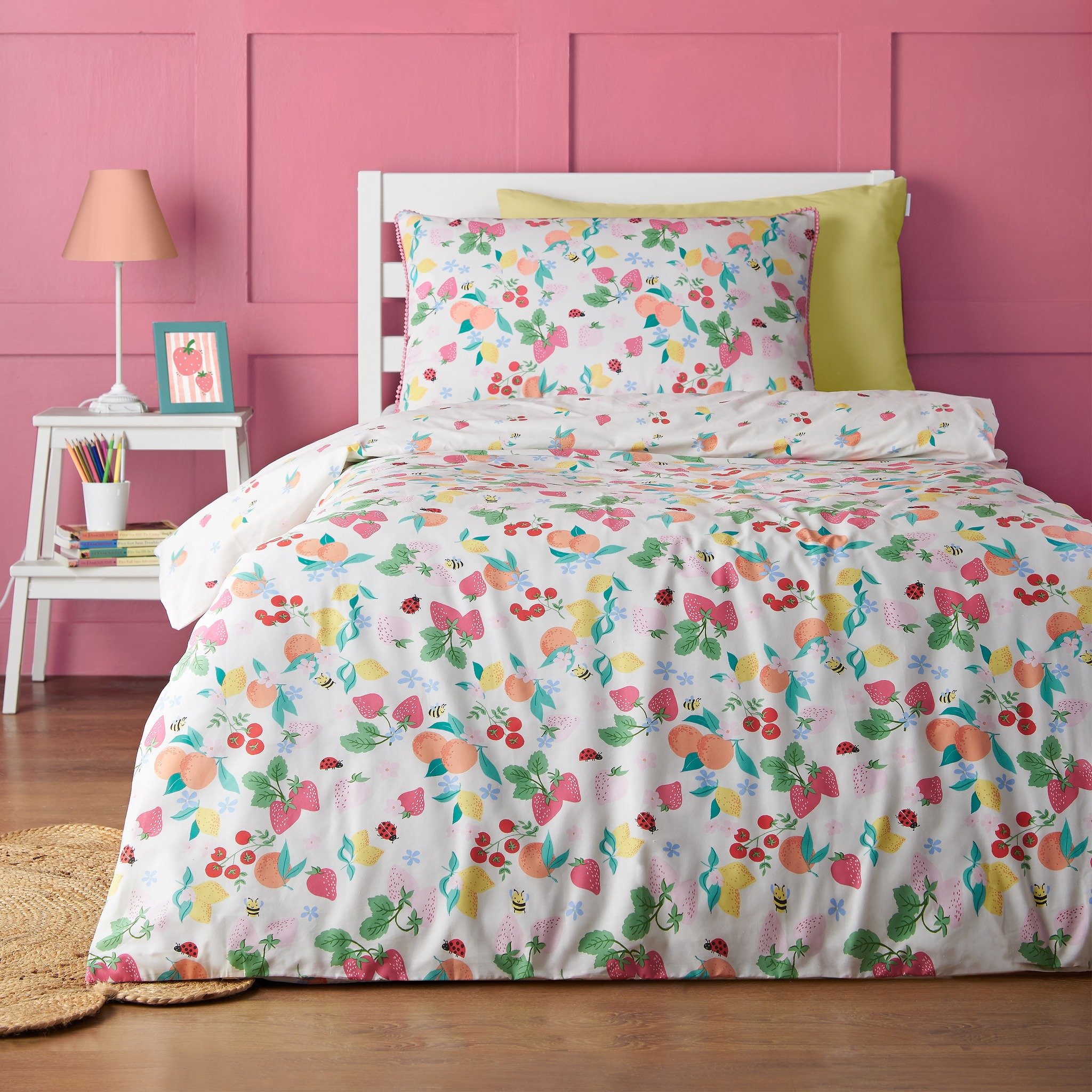 Brighten up your little one&rsquo;s bedtime with this cheerful bedlinen, bursting with colourful fruits, buzzing bees and playful ladybirds, complete with a calming reversible side and sweet pom pom trim. 🍓🐞

#CatherineLansfield #CatherineLansfield