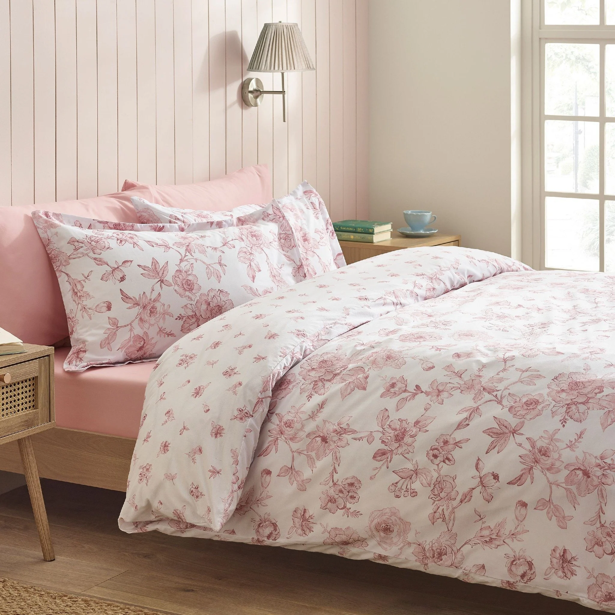 Elegant and timeless, this floral toile bedlinen brings classic charm to your bedroom, with a delicate ditsy reverse and refined Oxford pillowcase detailing. 

#CatherineLansfield #CatherineLansfieldHome #ToileDesign #BedroomElegance #ReversibleBeddi