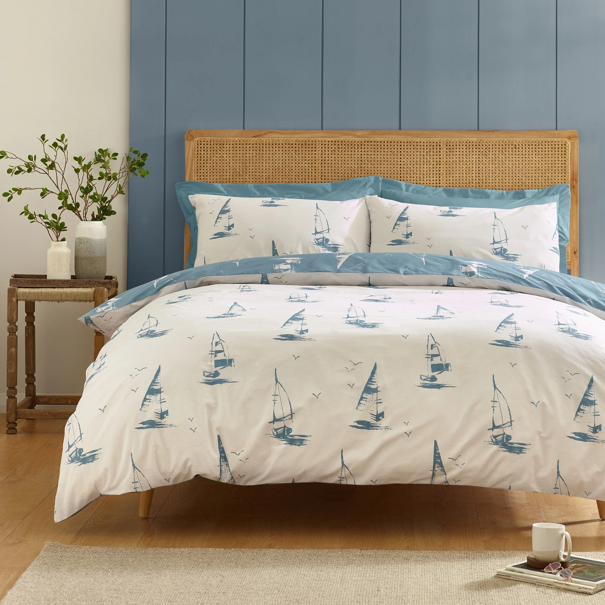 Bring the spirit of the sea into your bedroom with this charming sailing boat design, featuring a reversible look inspired by tranquil harbours and coastal escapes. ⛵

#CatherineLansfield #CatherineLansfieldHome #CoastalStyle #BedroomRefresh #Reversi