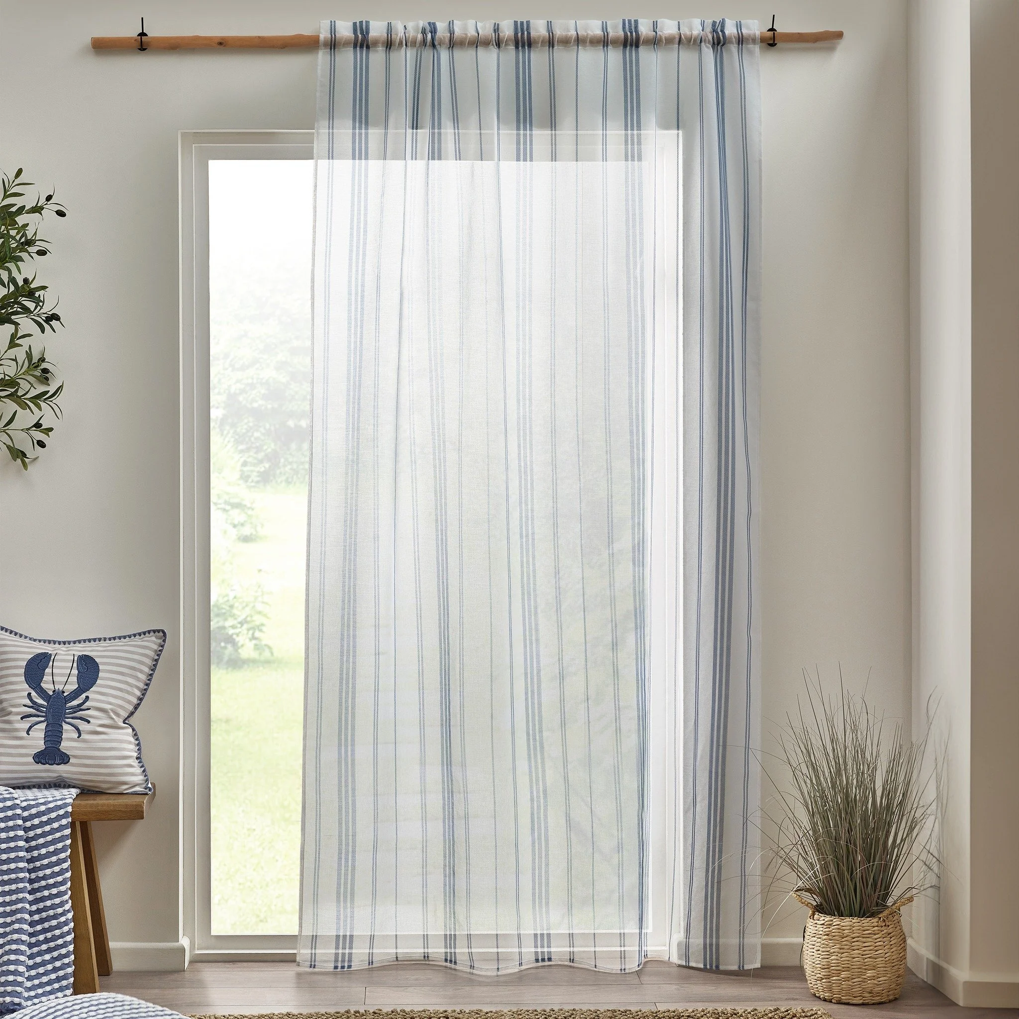 Bring a touch of seaside tranquillity to your space with this timeless blue and white striped voile panel, crafted from lightweight fabric to softly filter light while maintaining privacy. 🌊

#CatherineLansfield #CatherineLansfieldHome #WindowStyle 