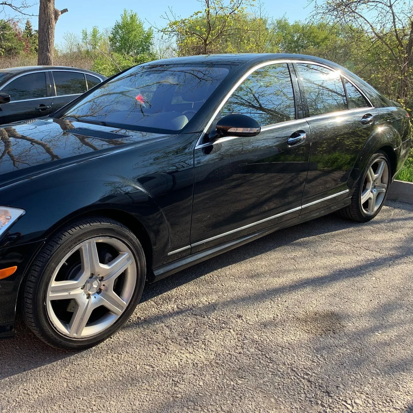 Another S-Class &amp; BMW X3 with a modern upgrade. Metallic Black Clear Coated Wheel Refinishing #northsevenautobody #ppgrefinish #mercedesbenz #bmw #wheelrefinishing