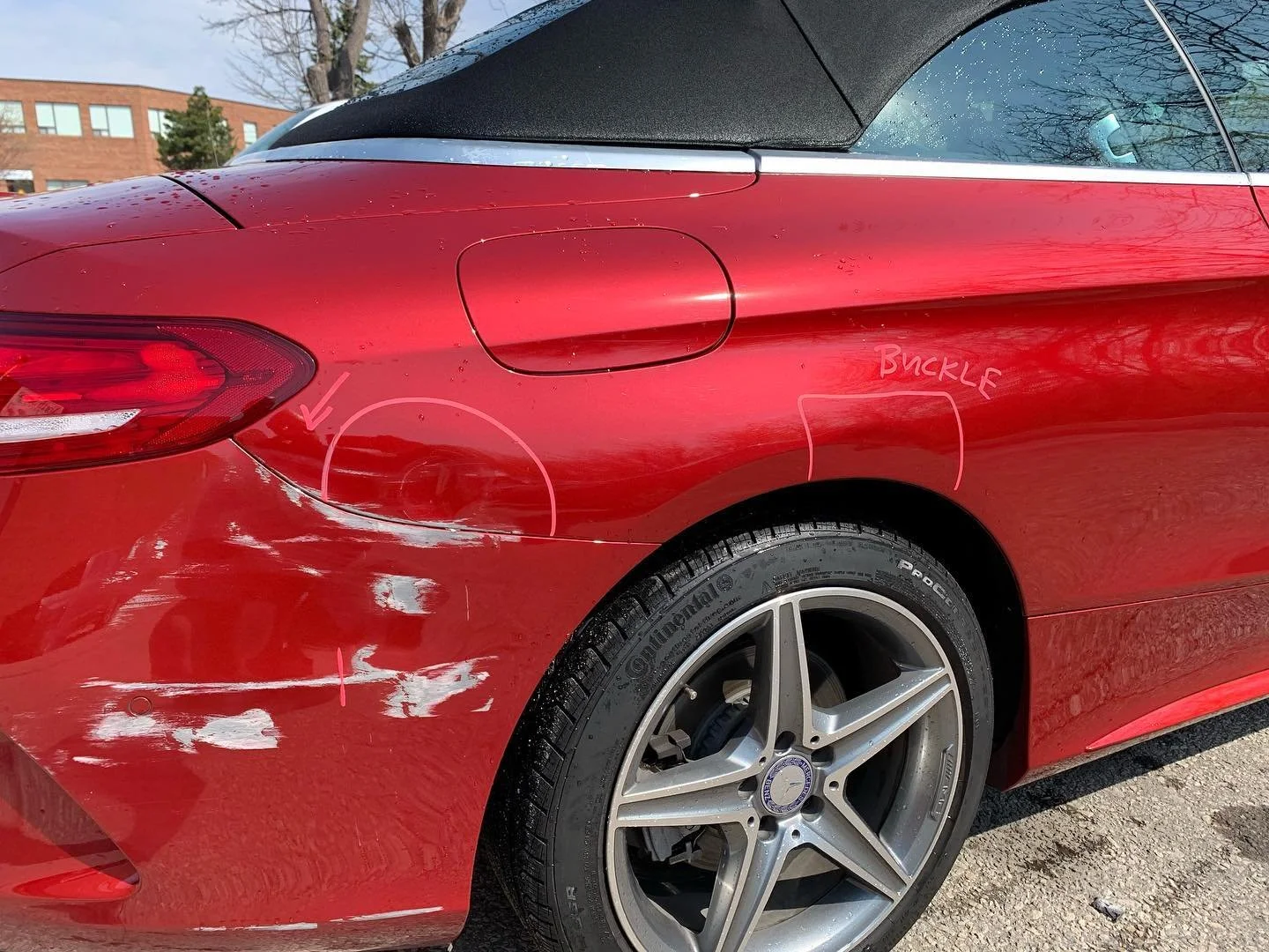 Sunny days on the way with this Beauty Red Pearl Mercedes-Benz👌🏼
#northsevenautobody
#autobodyrepair #ppgrefinish #mercedesbenz