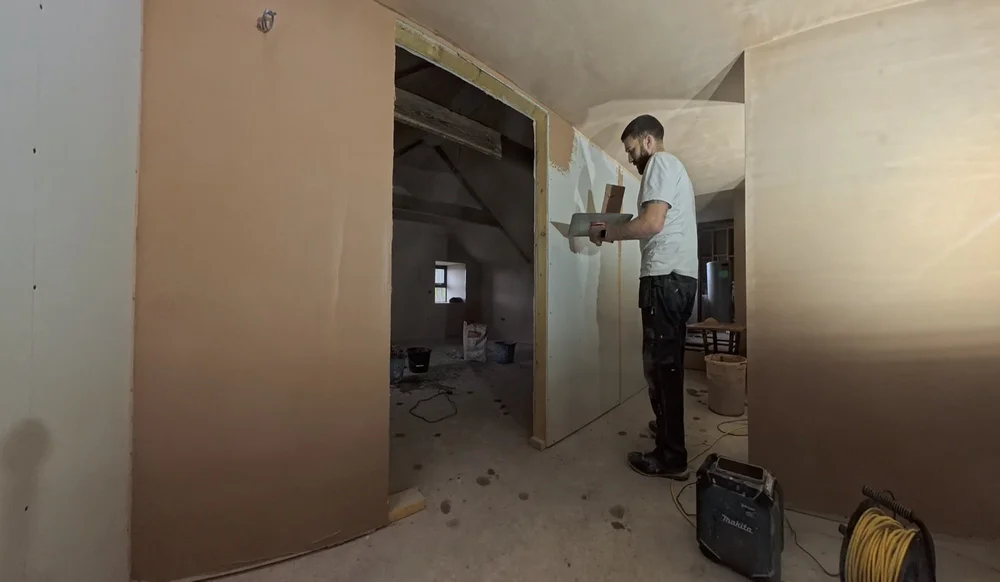 Screenshot 2025-11-02 at 08.46.33 copy.jpg