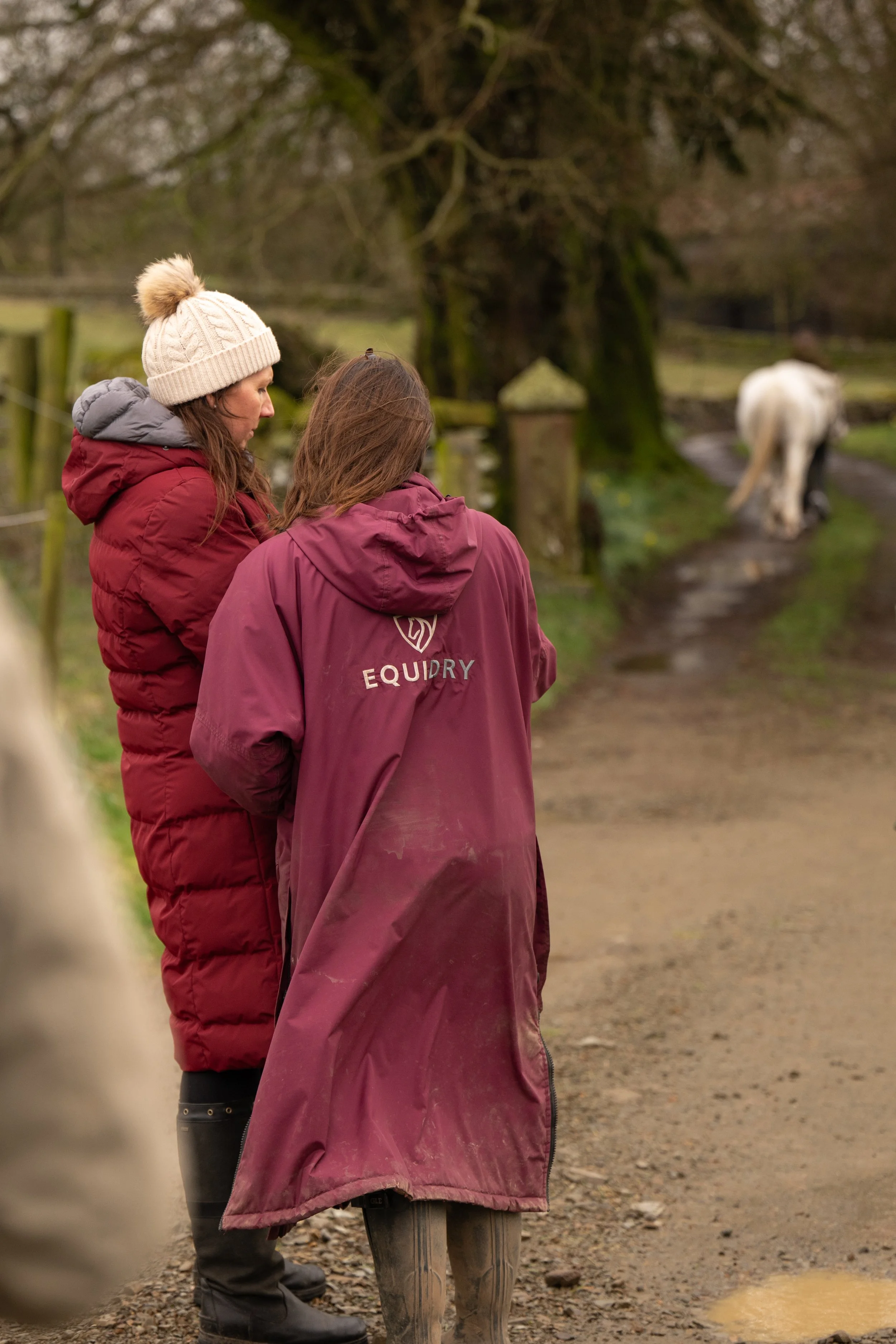 Silke's BTS: Roxy &amp; me (Jess) with Vel behind