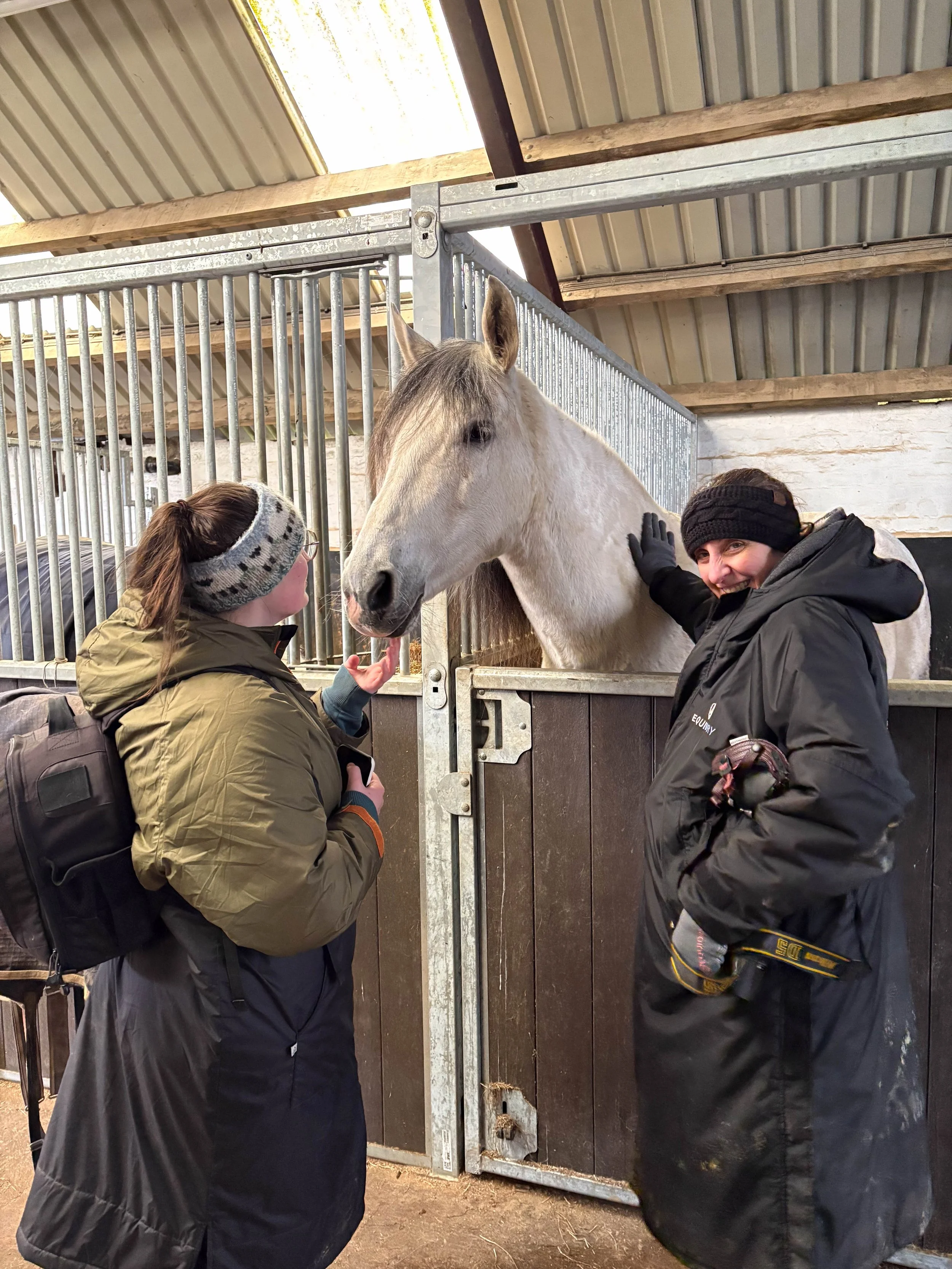 Fiona's BTS: Lucy &amp; Olivia meet the queen, Tuna