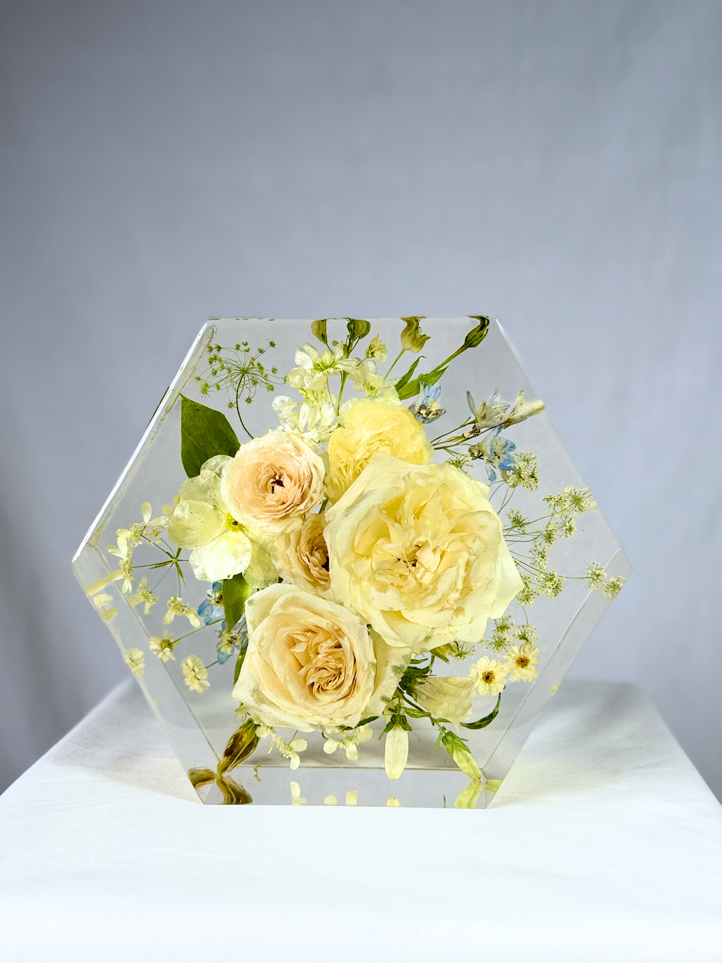 9" Floral Resin Hexagon