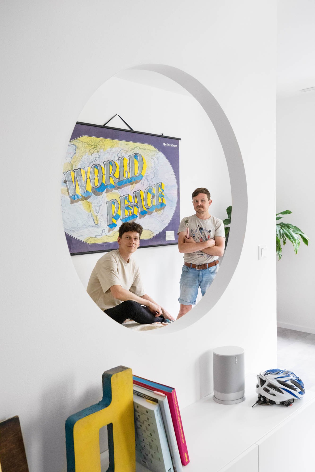 garsonka s průzorem / studio MUCK