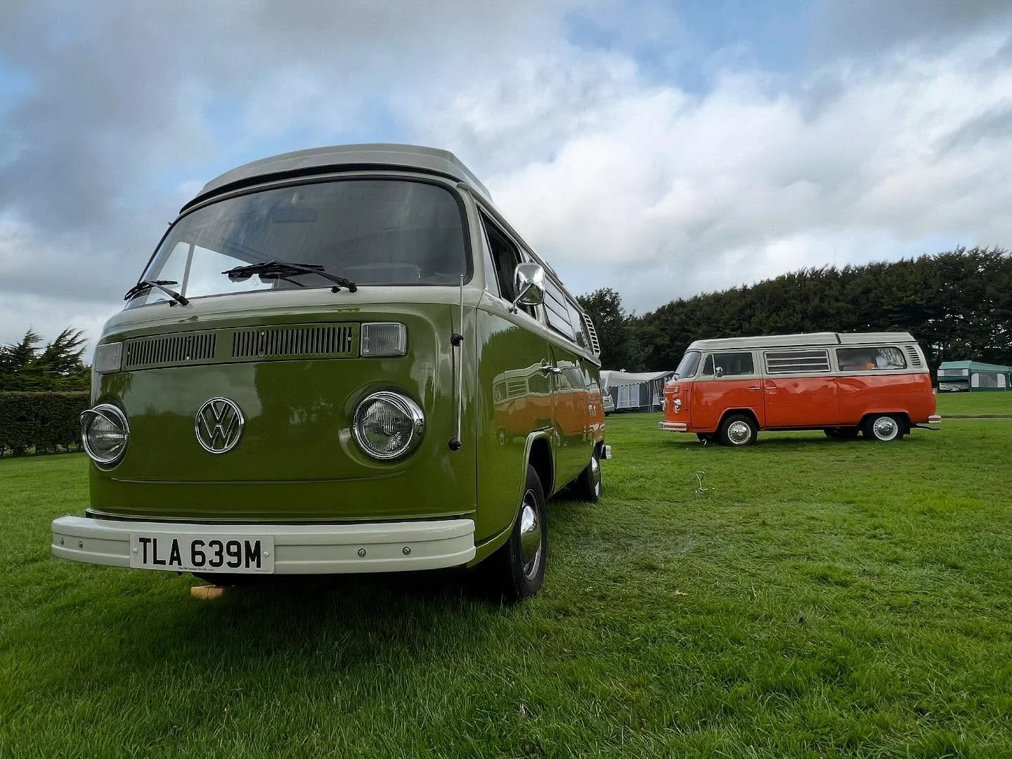 Blossom and Olive are both ready to hit the road, awaiting your next adventure across the stunning landscapes of Devon, Dorset, and Cornwall.🌸🌊

To kick off the season with a bang, we&rsquo;re offering 10% OFF on bookings for the next 3 customers! 