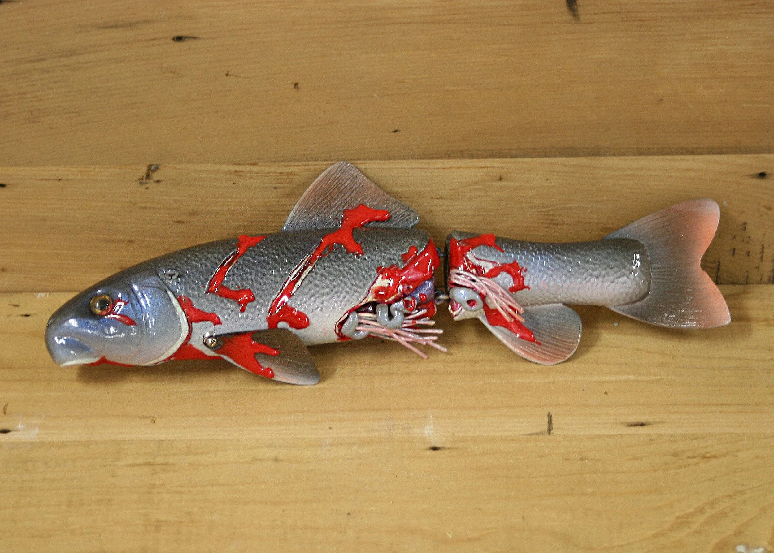 11" Airbrush White Sucker by Tom Christianson