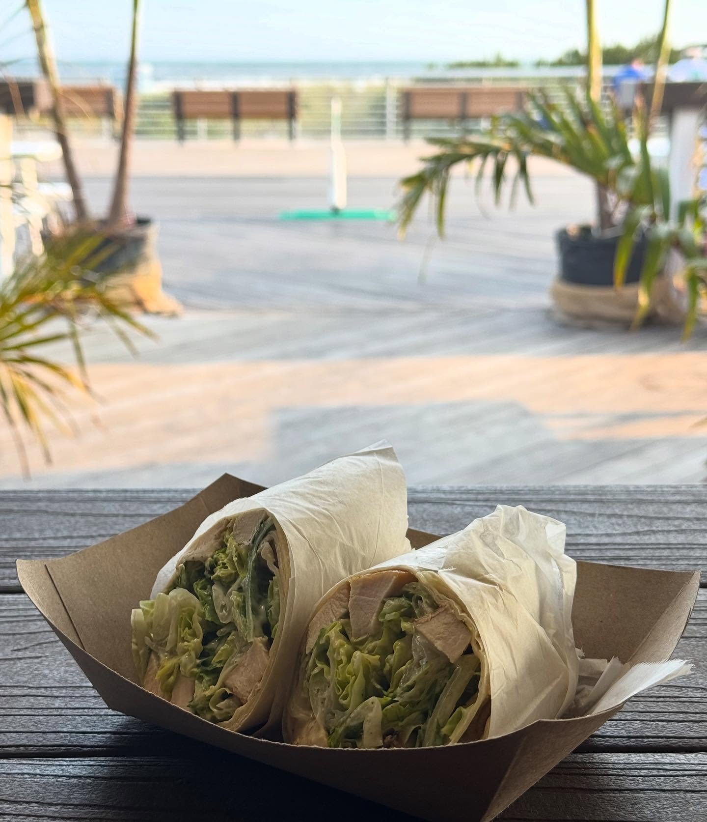 Grilled Chicken Caesar Wrap on a Beach Day 👌🏼😮&zwj;💨☀️