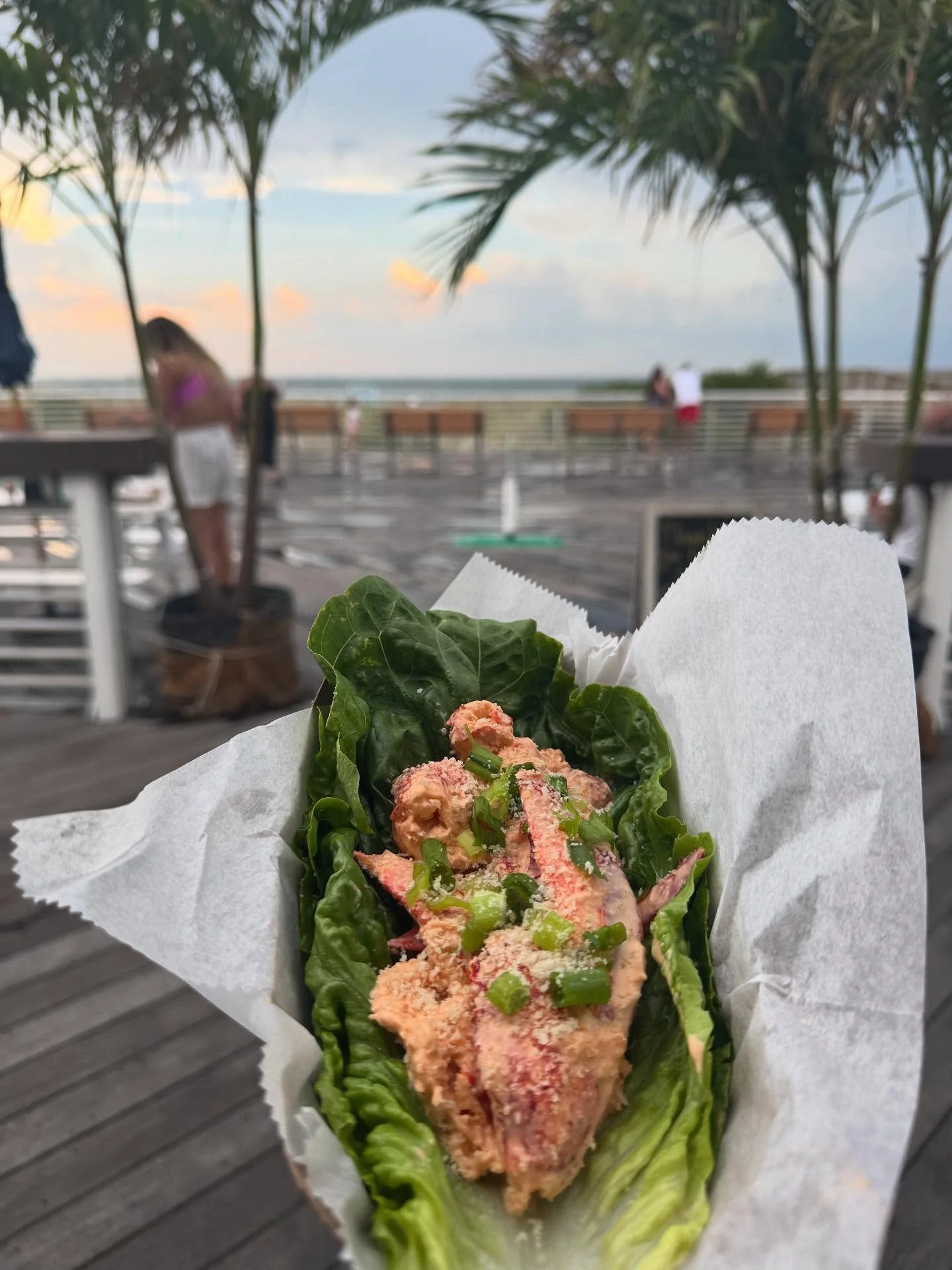 Don&rsquo;t want the bread?! Just ask us for a lettuce wrap 🥬🦞