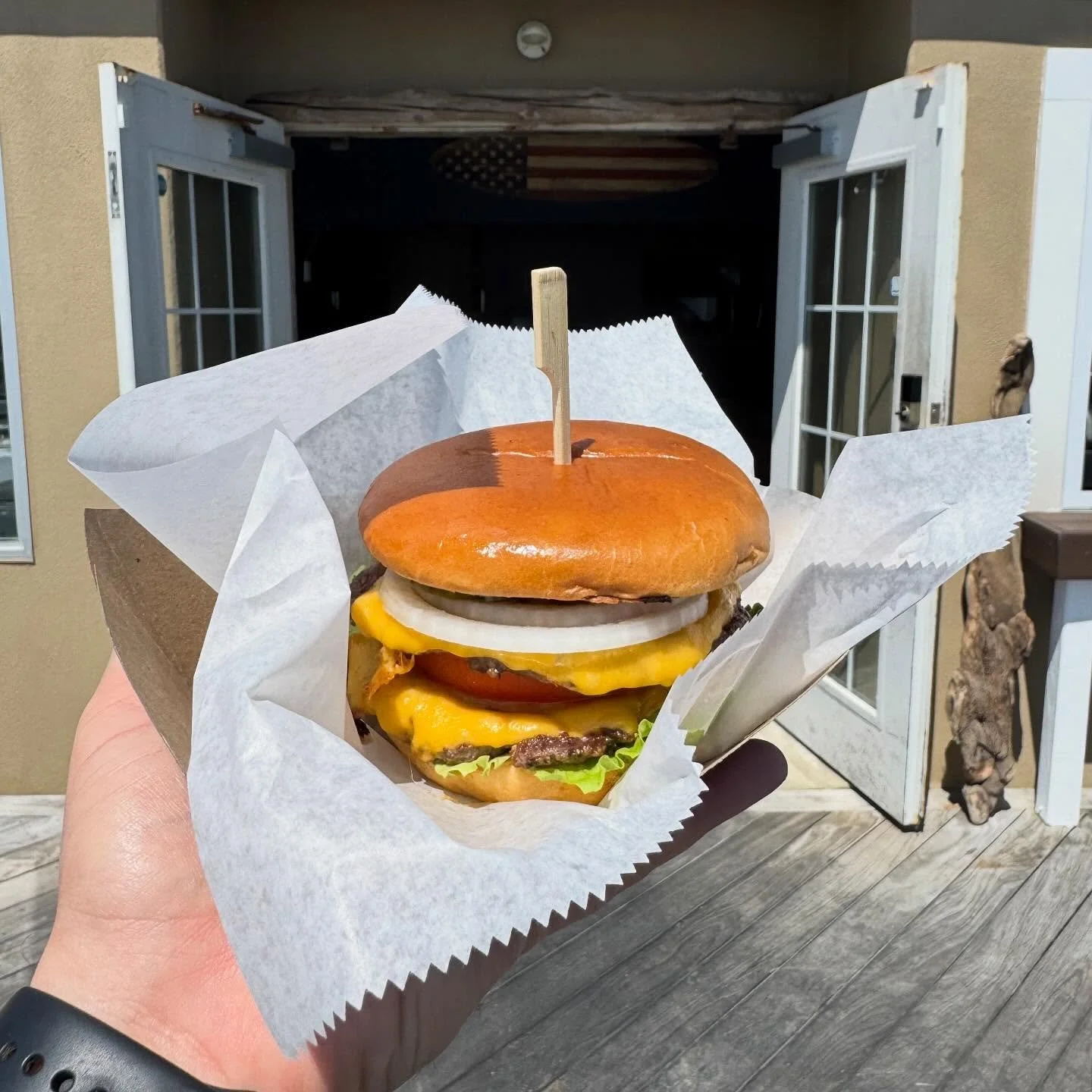 Double Boardwalk Smash 💥 Double patty, lettuce, tomato, onion