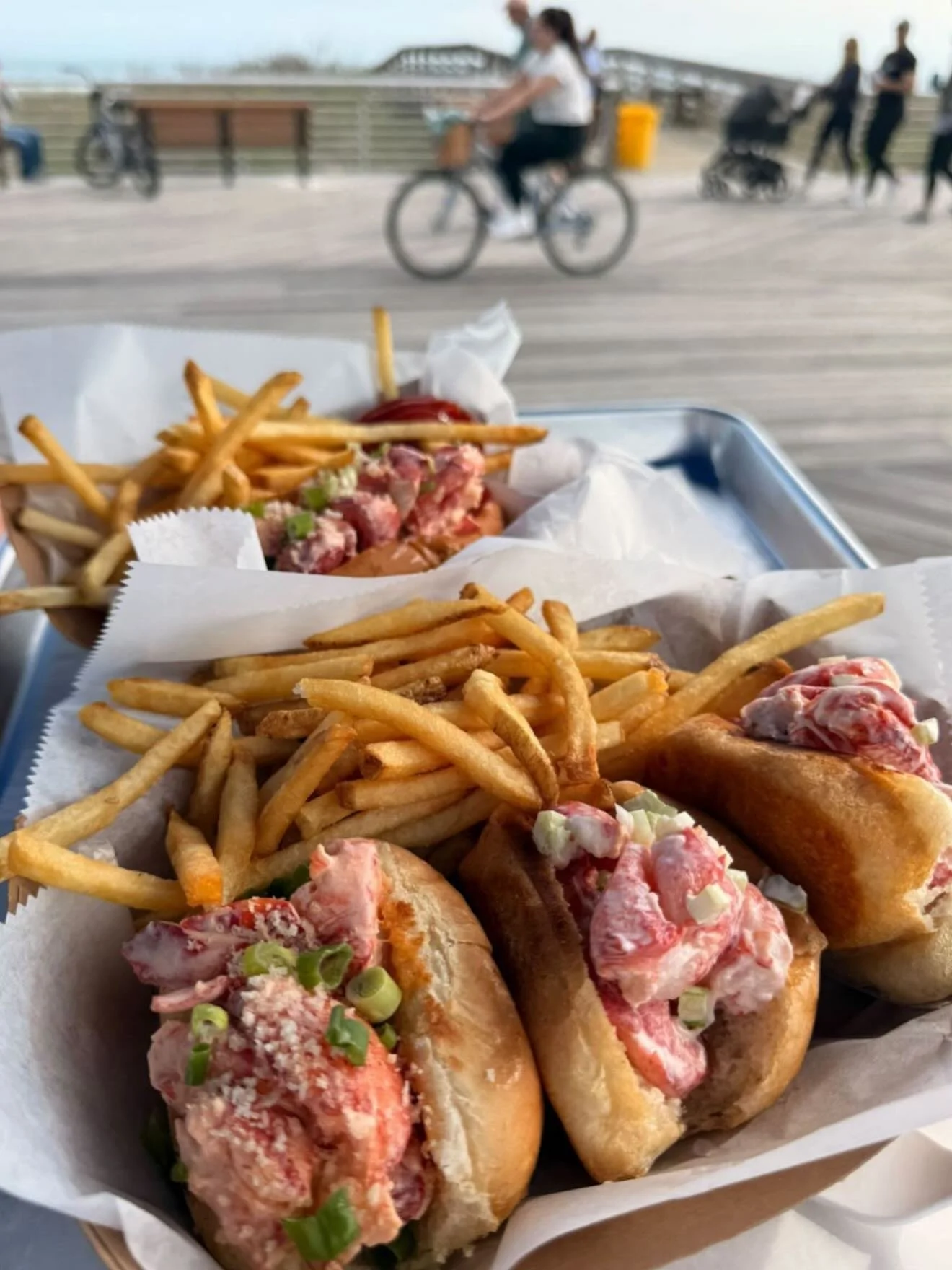 Catch flights 🦞🦞🦞 not feelings&hellip; Ok maybe some feelings 😍