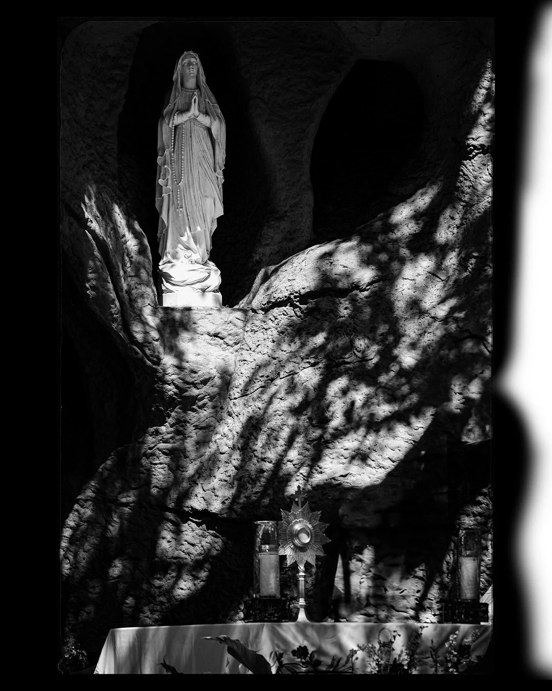 Our blessed mother 

Loves us so much 

That every time she has an apparition 

It&rsquo;s a message pointing to her son 

a message of repentance 

a message of remembrance 

of her being our mother

#catholic #mary #jesus #catholicphotography #grap