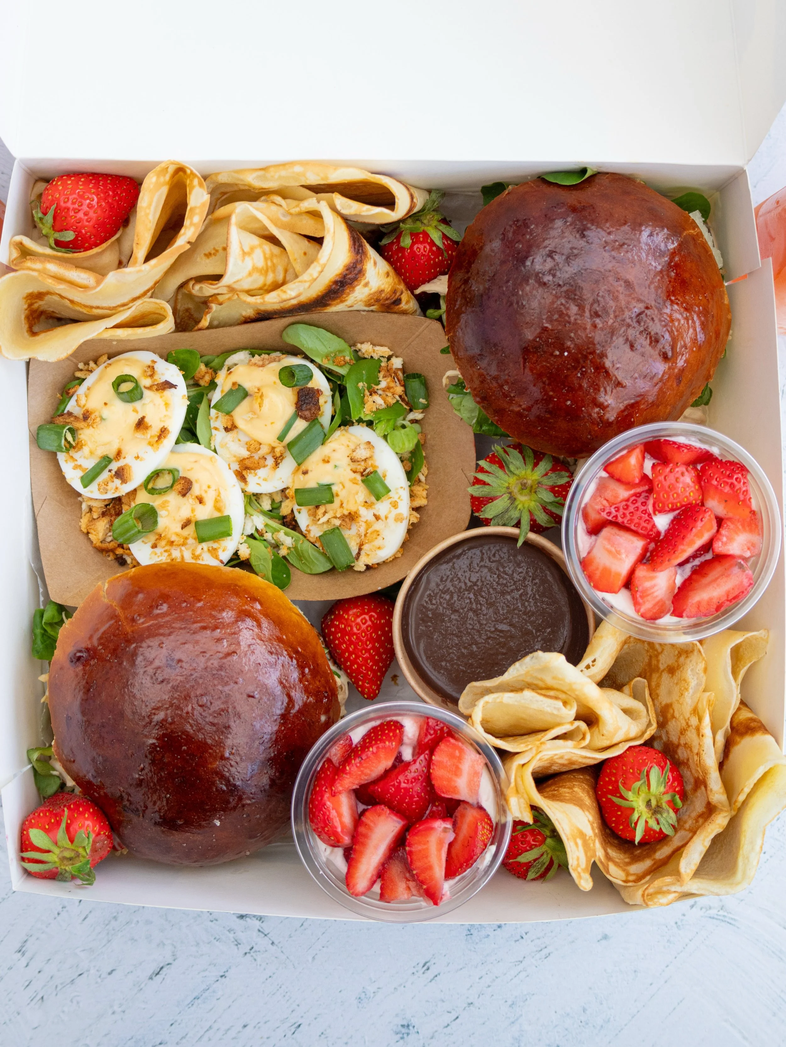 ☀️ La Boxe Brunch de Juin &amp; Juillet est l&agrave; ! ☀️

Parce que papa m&eacute;rite bien mieux qu&rsquo;une cravate&hellip; offre-lui un brunch qui d&eacute;chire 🥊✨

Cette saison, on a tout mis pour vous r&eacute;galer :

🥚 &OElig;uf mimosa, 