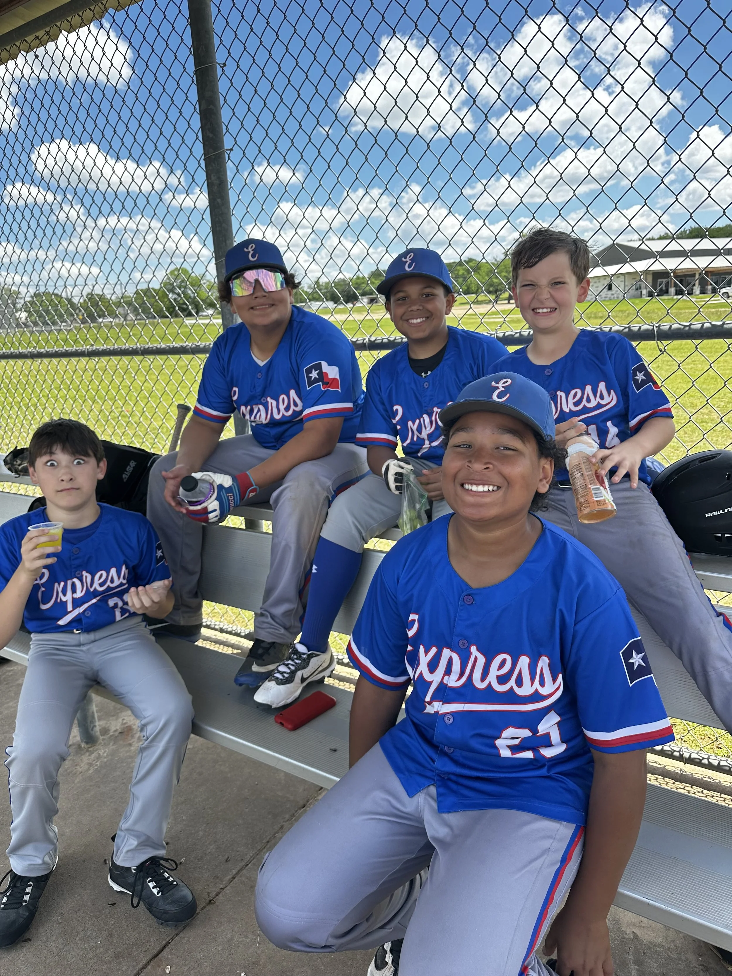#22 Layne Massey, #96 Cape, #23 Nickerson, #14 Myers, #25 Bates