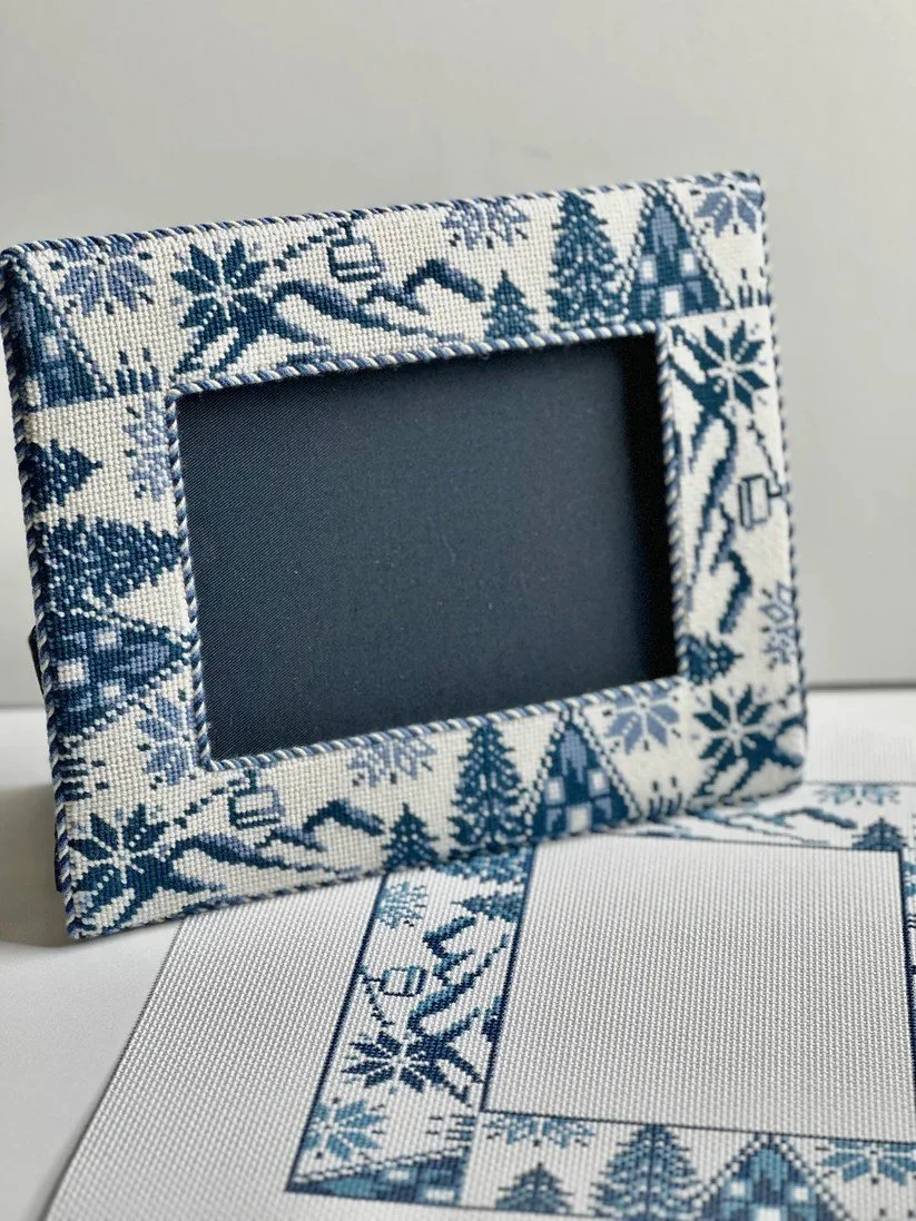 ski frame blue.jpg