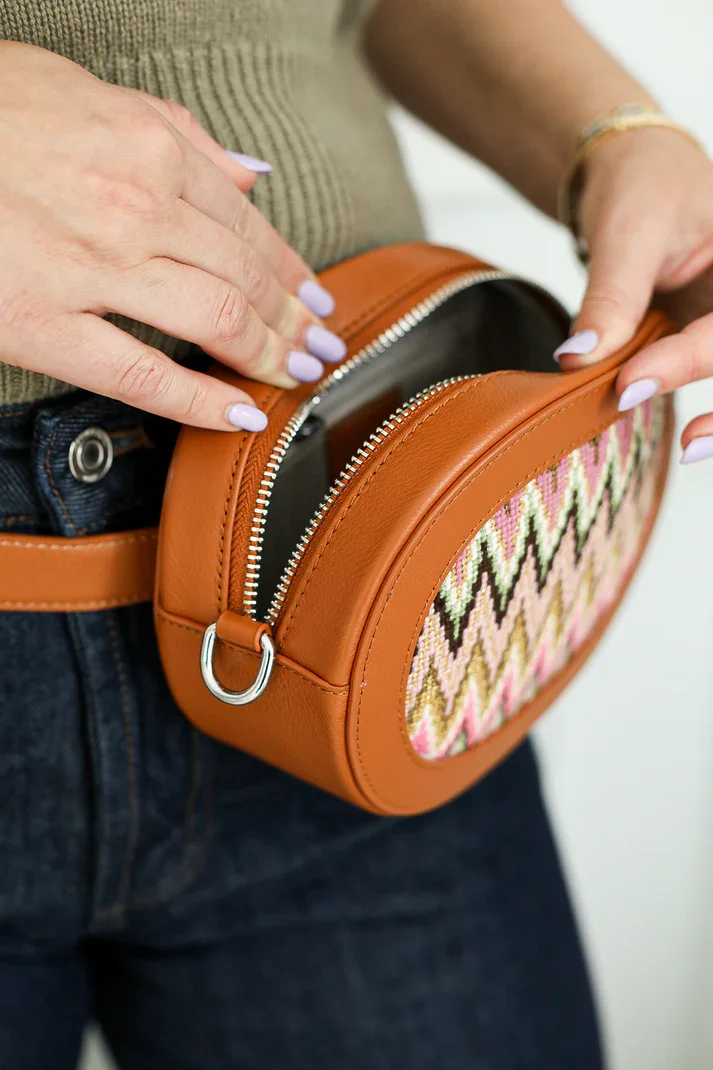 Photo_2024-10-22_10_08_53_PM_5c3f3c8f-e672-4078-bd39-8aea4955baf0 Oval Bag inside view.webp (Copy)