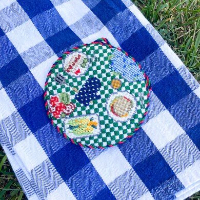 bbq on green gingham.jpg