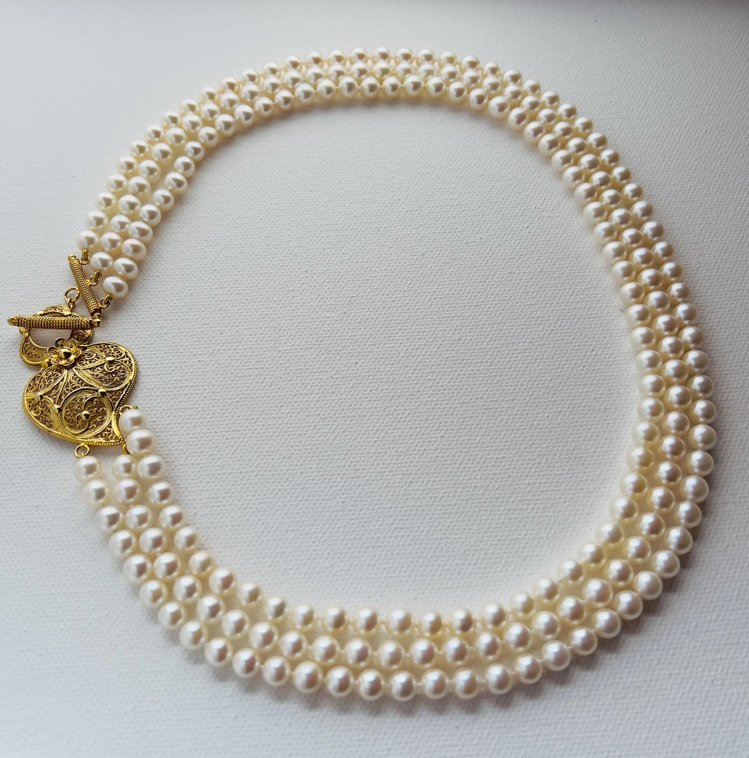 Viana Heart Clasp Necklace