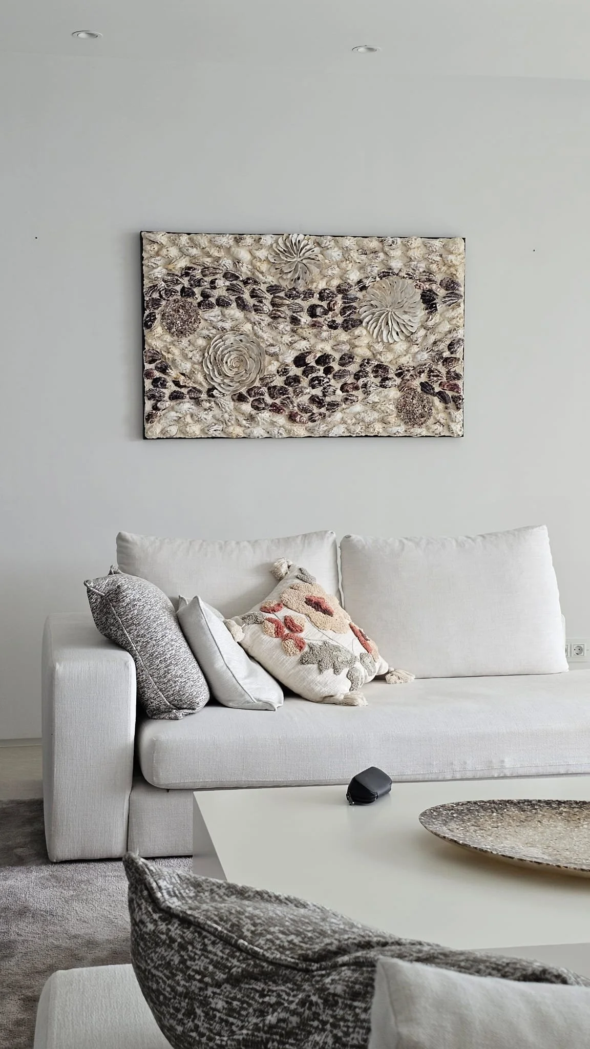 BETWEEN TIDES ( 80 x 130 cm - Private collection - Portugal )