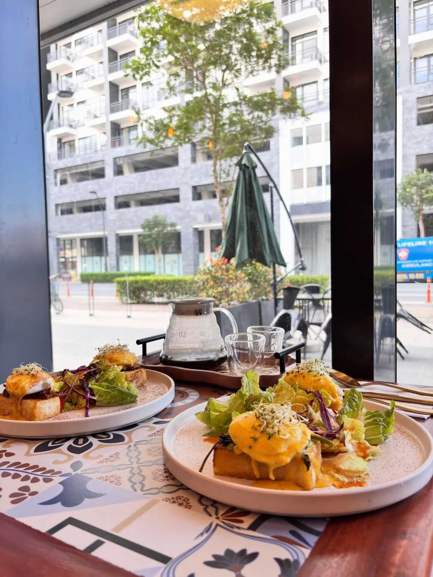 Finding where to get breakfast in Parqal? Try our ST Benedict of your choice. Available in Spinach, Smoked Salmon, Pulled beef, and Ham. Toasted brioche roll with perfect poached eggs and covered in a silky calamansi hollandaise.

You can pair these 