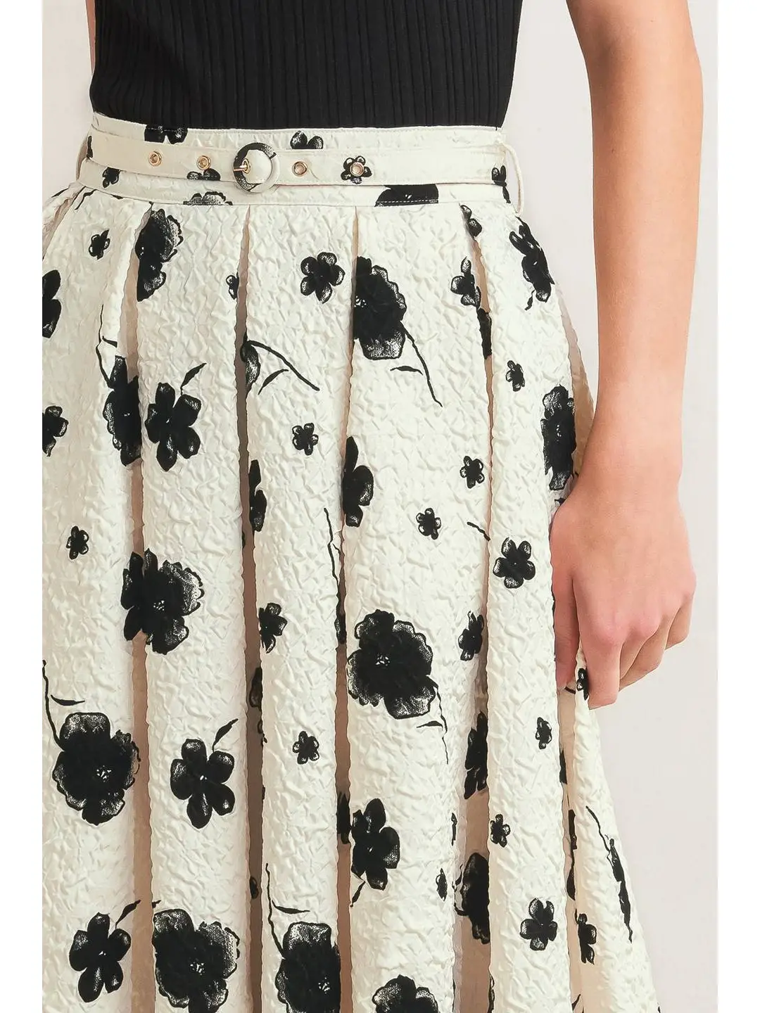 Chic Textured Woven Midi Skirt with Self Belt