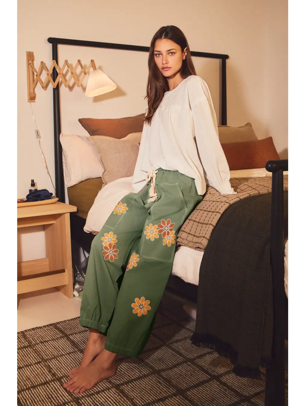 Relaxed-Fit Cropped Pants