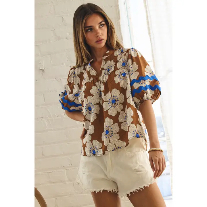 Floral Printed Short-sleeve Woven Blouse