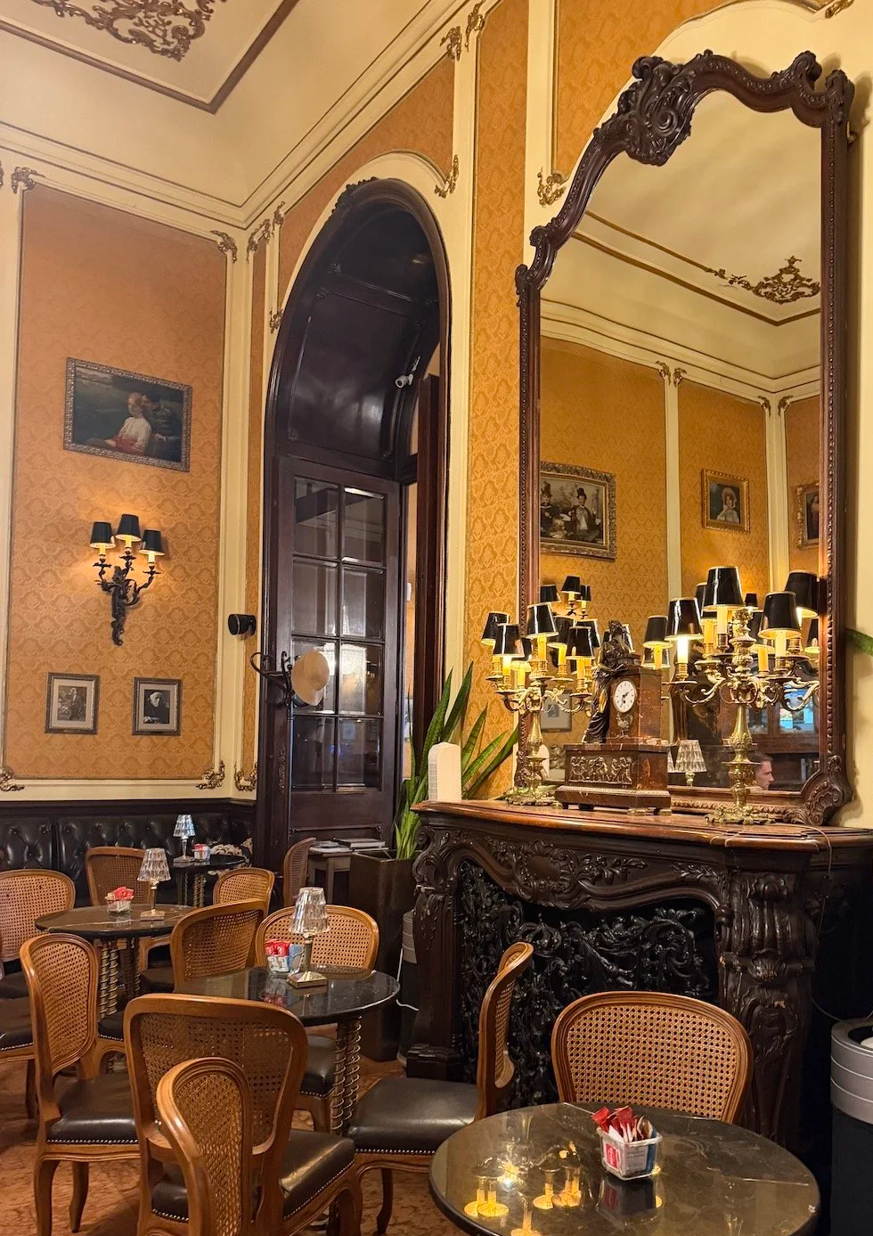 Cafe vibes in Budapest