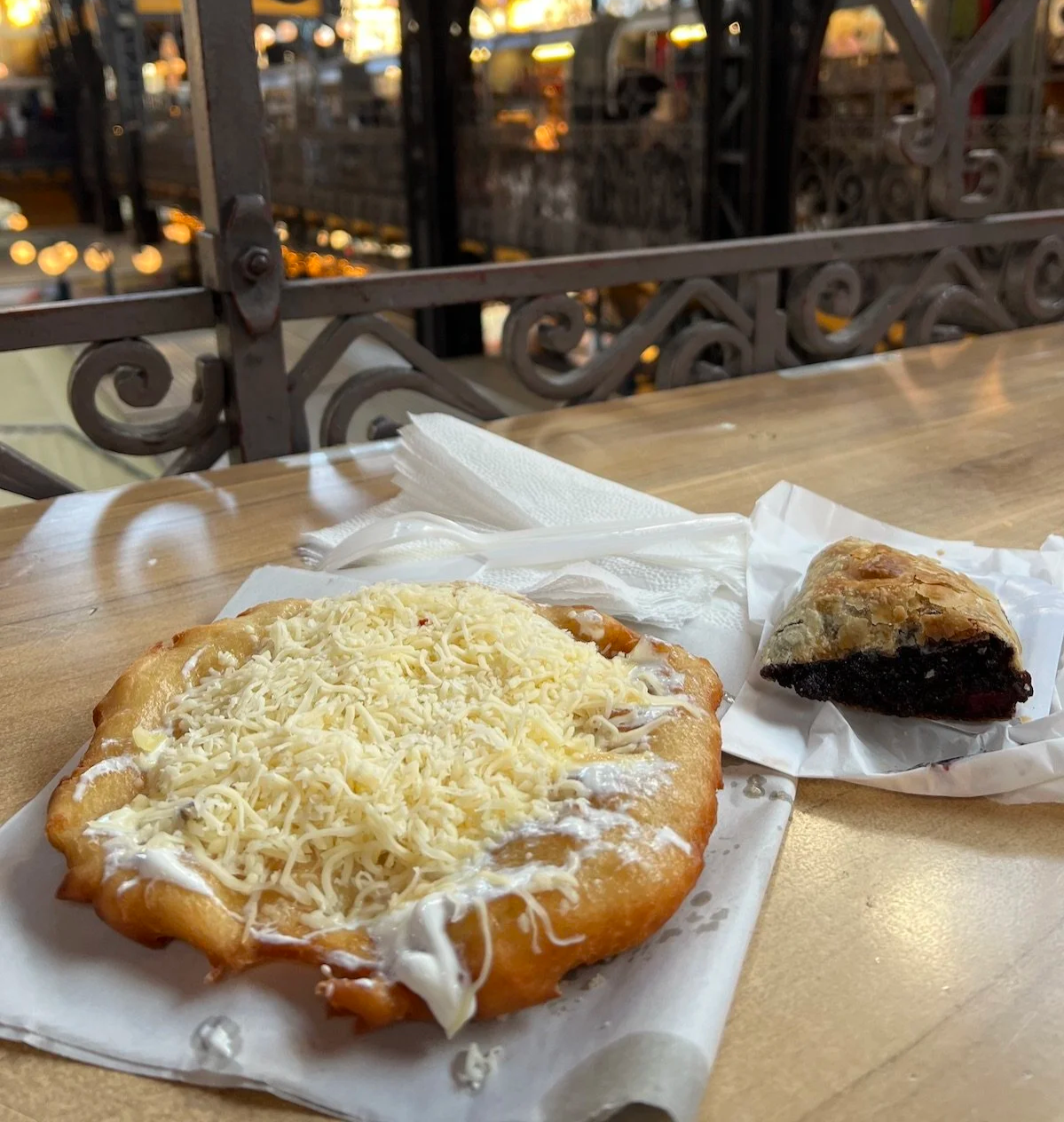 Lángos and strudel tasting at the Grand market hall in Budapest