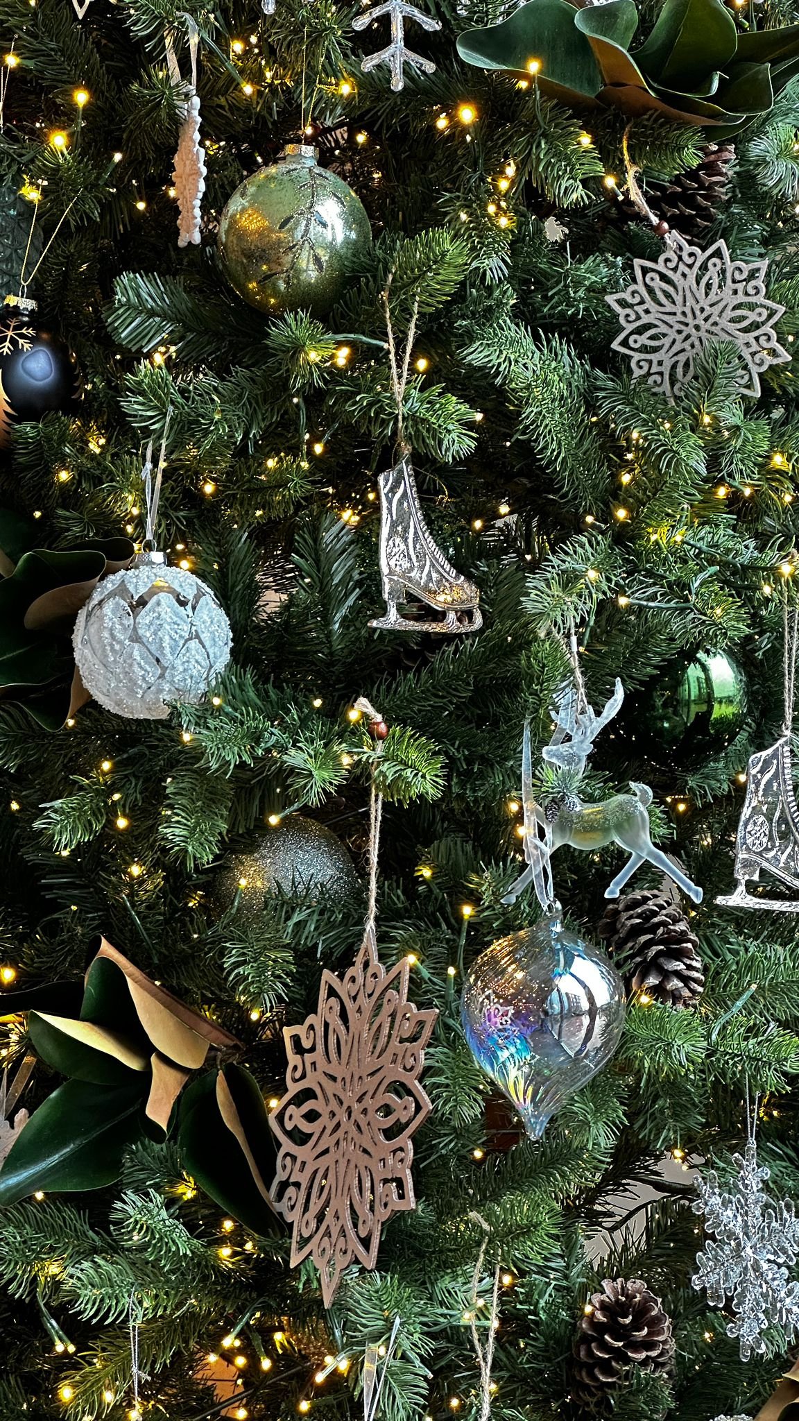 Rothman_Christmas_Tree_Trends_8.jpeg