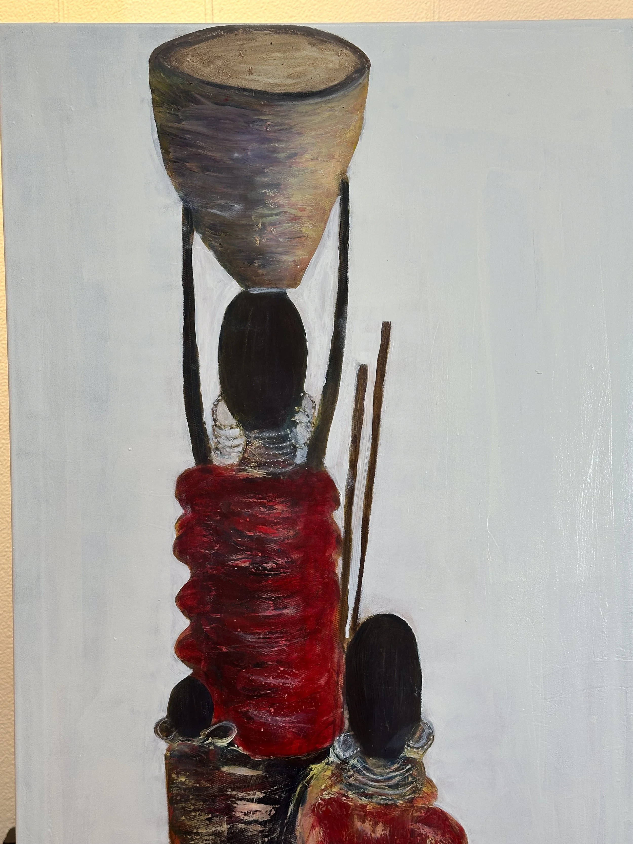 Massaifrau mit ihren Kindern auf dem Heimweg