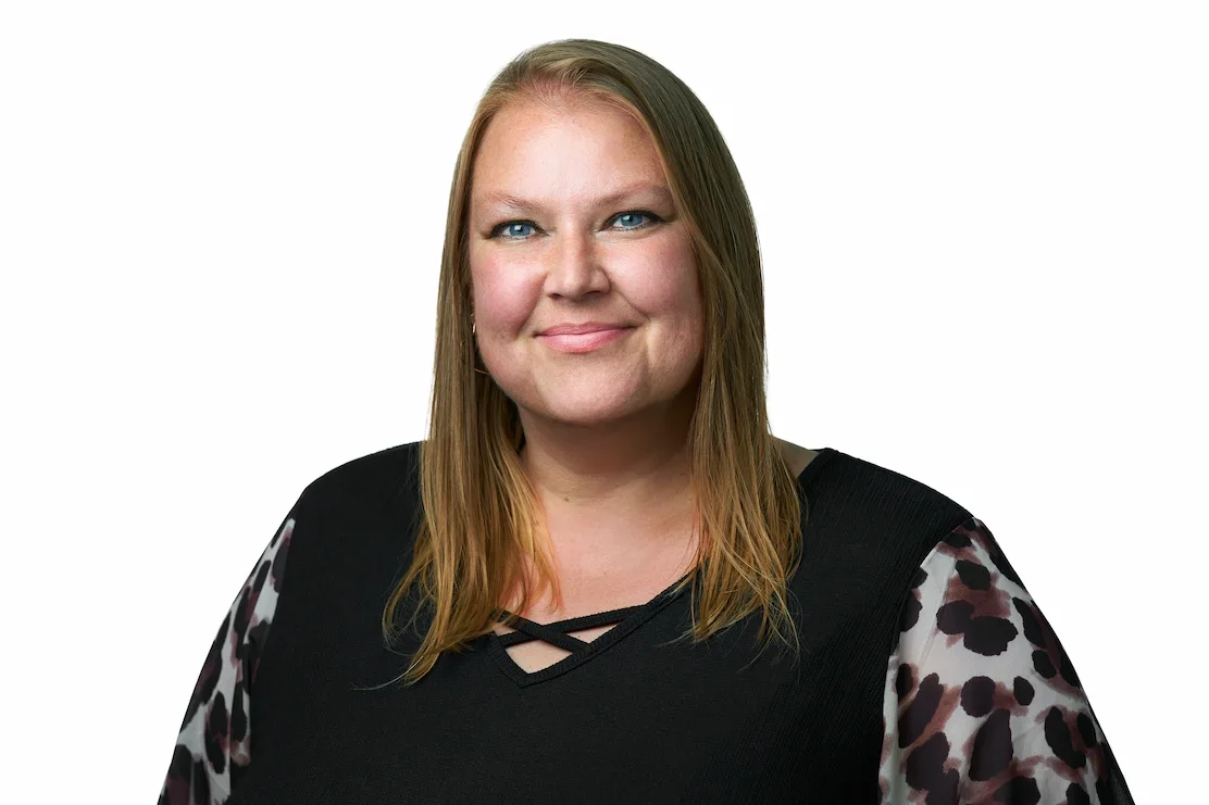 Sherwood Park professional photographer - black backdrop sample 1